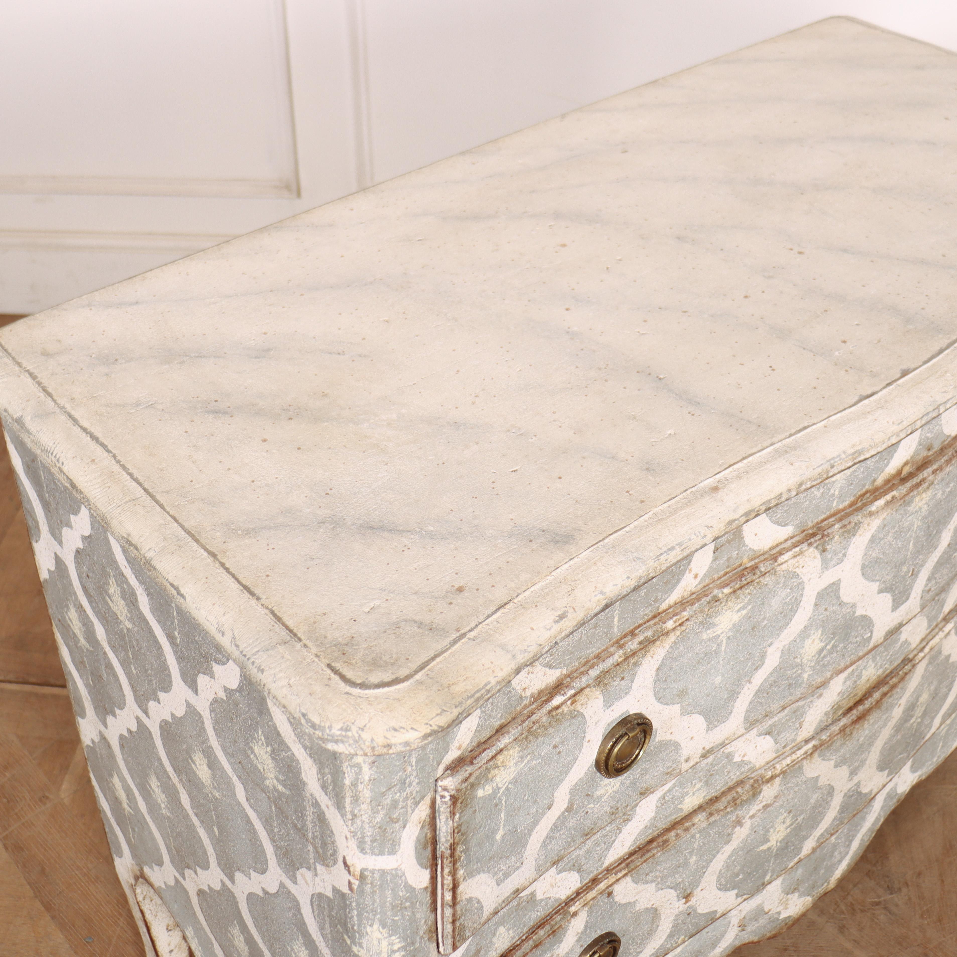 Commode francese a due cassetti in vendita 2