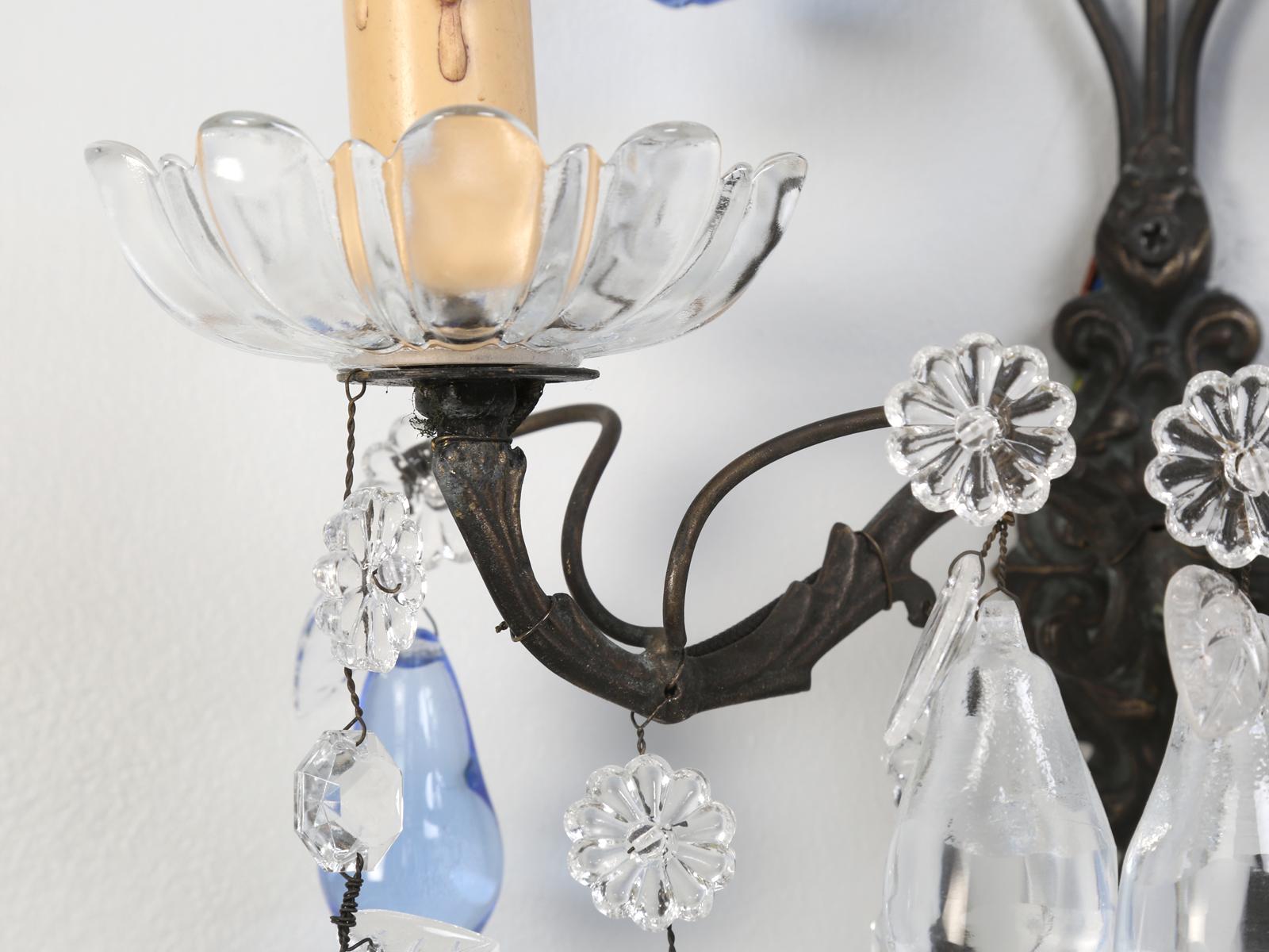 French Two-Light Sconce in Brass and Crystal 4