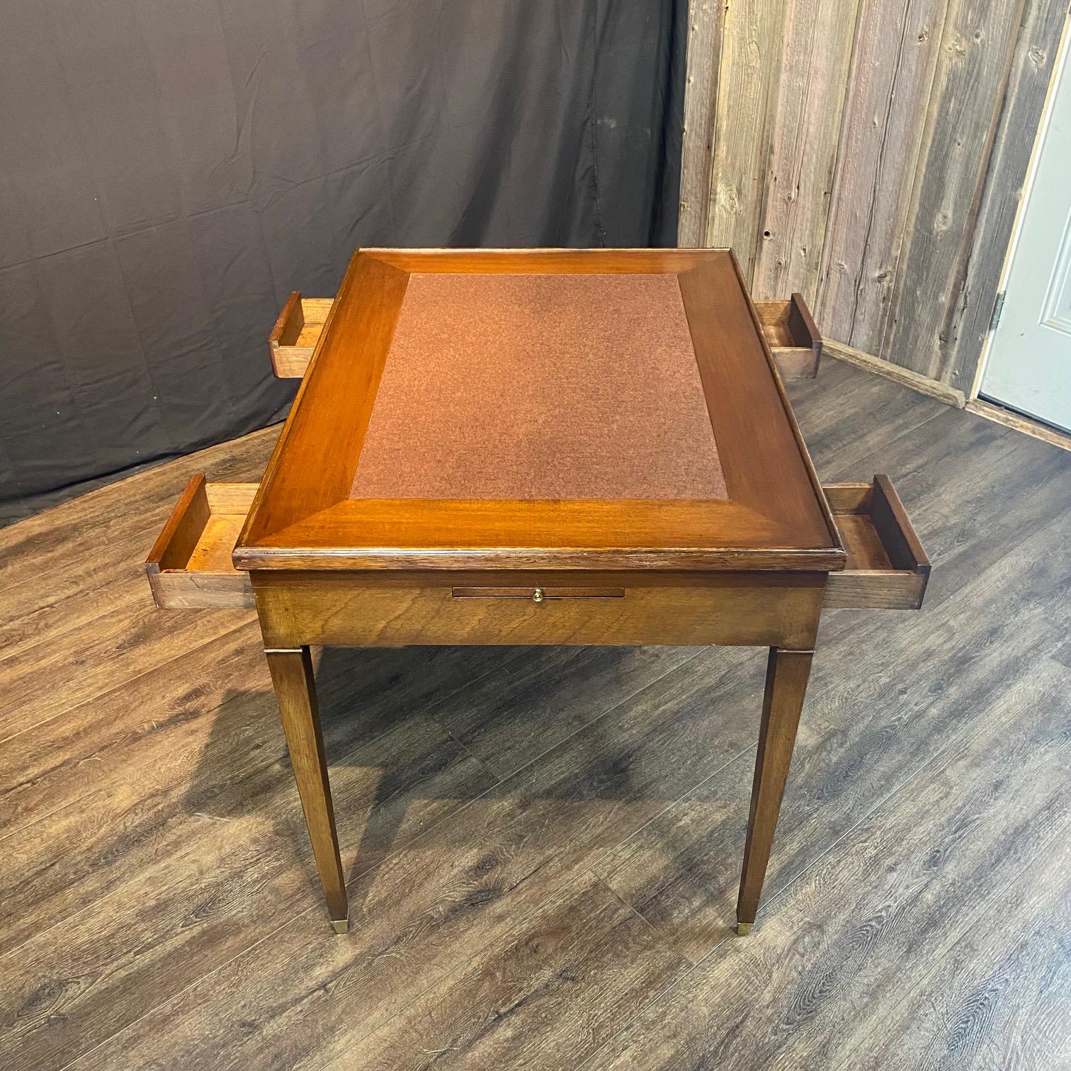 French Two-Sided Louis XVI Style Walnut Game Table with Reversible Top For Sale 3