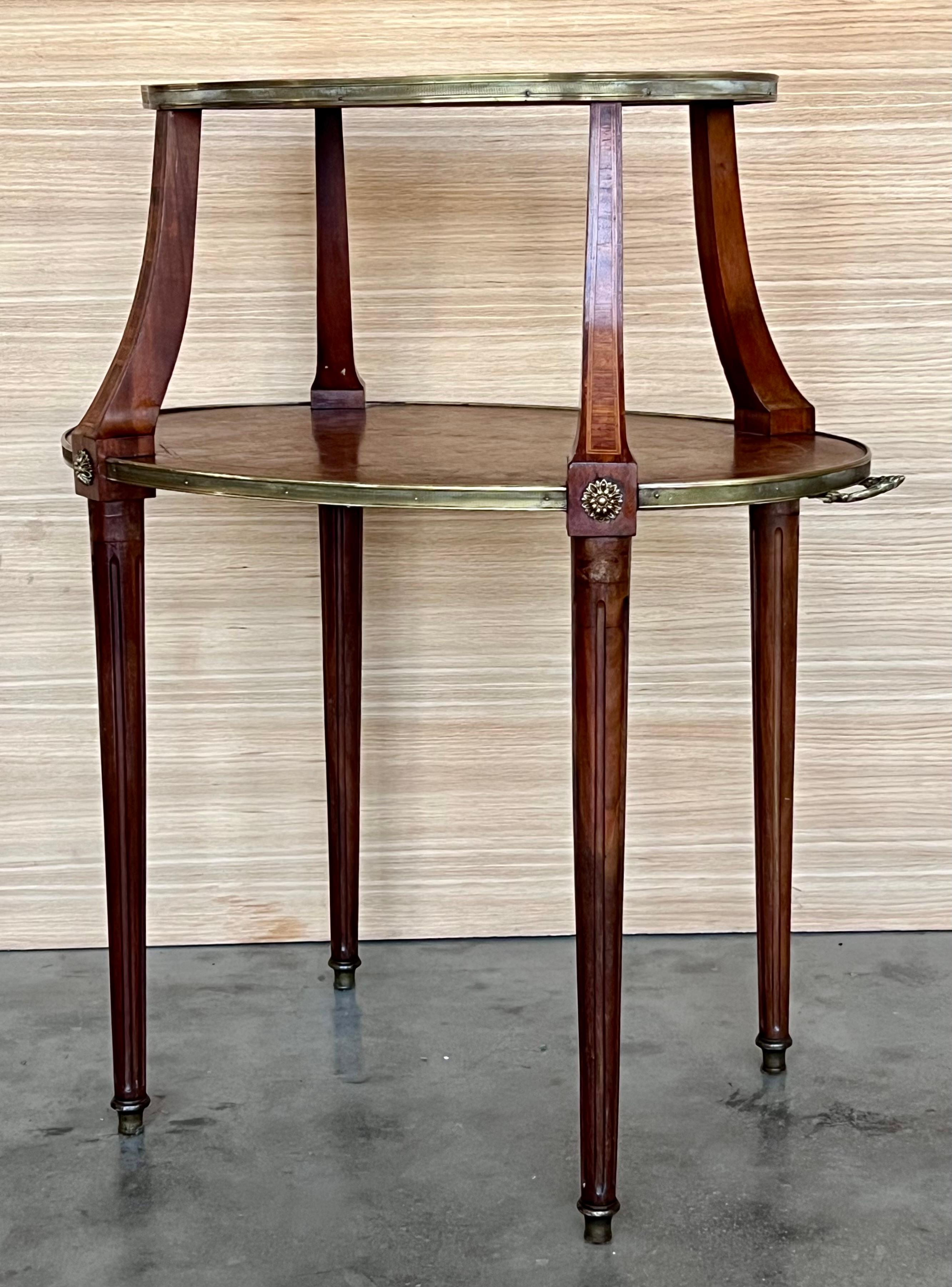 Bronze Stand à dessert à deux étages en acajou de style Louis XVI en vente