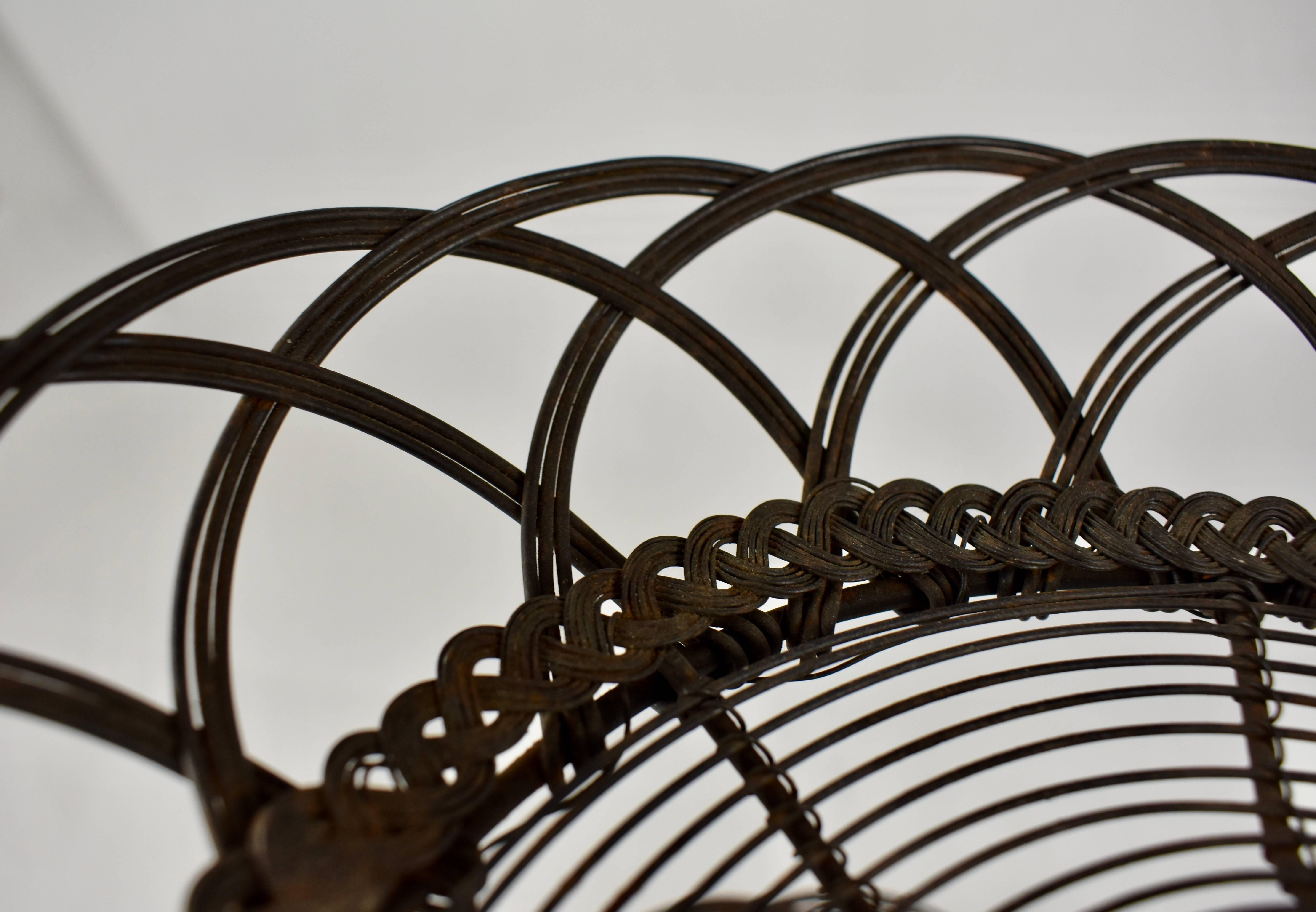 French Two-Tier Twisted Wire Footed Egg Stand Basket, Late 19th Century 3