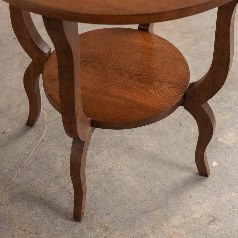 Table à deux étages en chêne français en vente 3