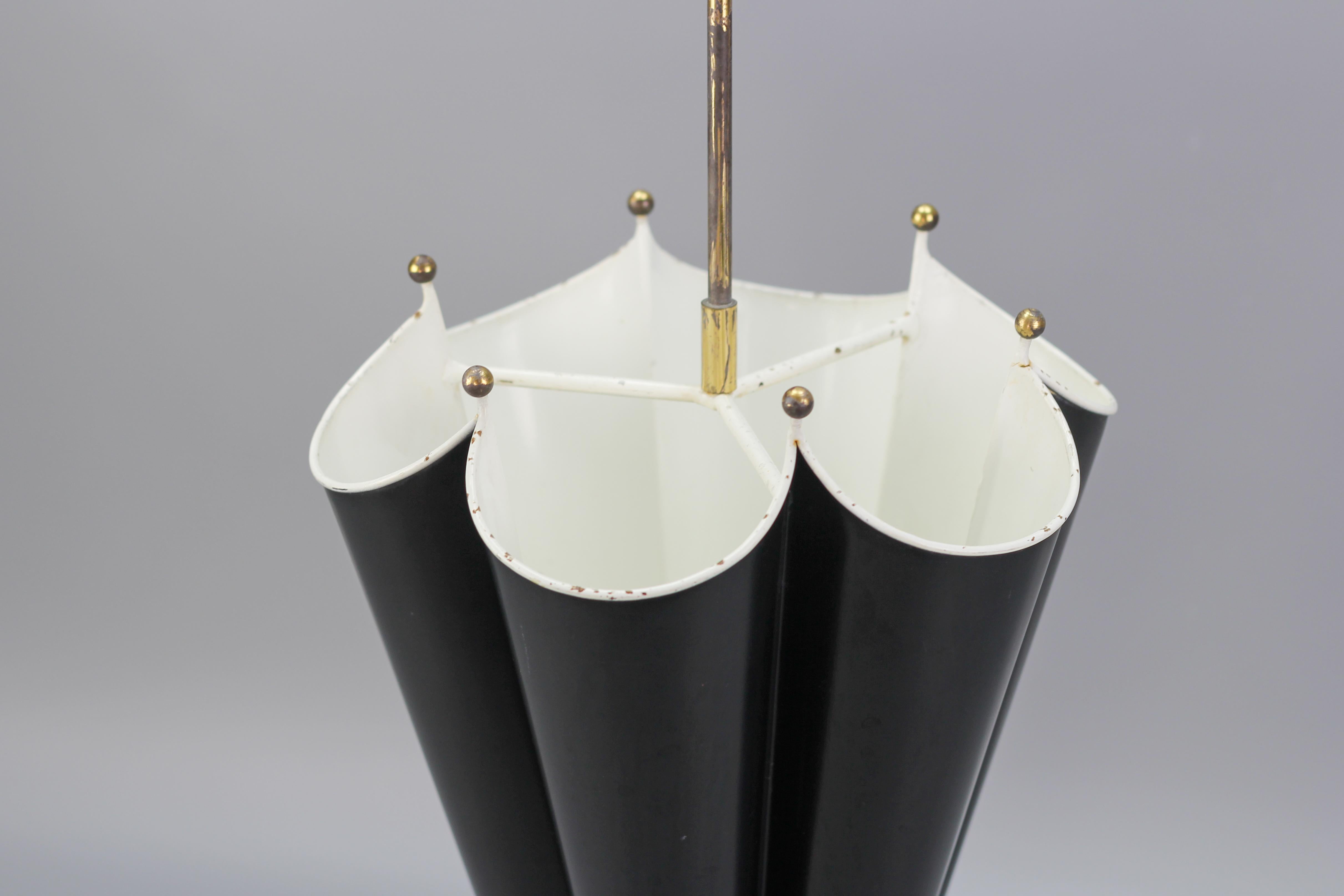 Mid-20th Century French Umbrella-Shaped Black and White Metal and Brass Umbrella Stand For Sale