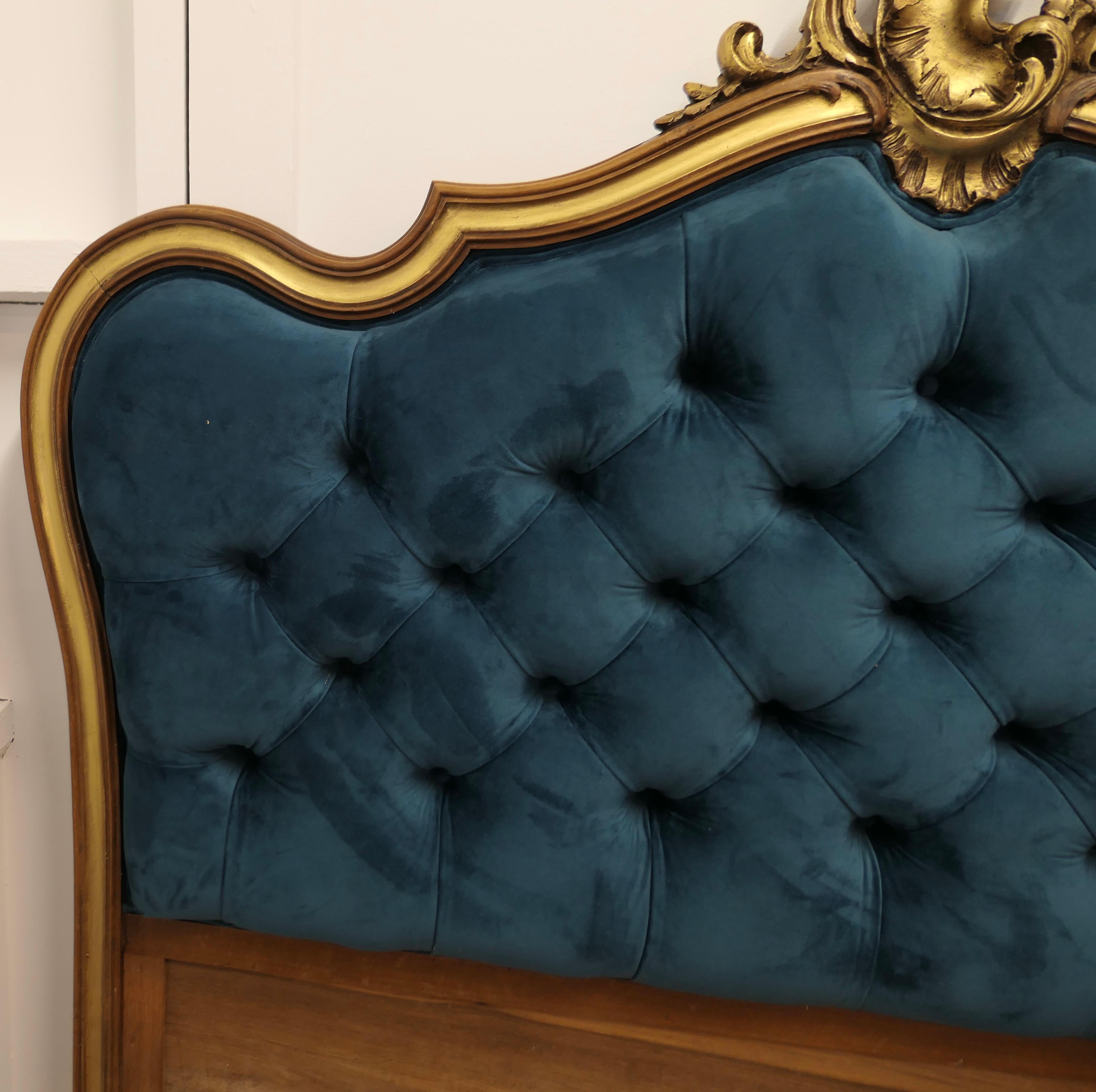 French Upholstered Bed Head, Deeply Buttoned in Teal Velvet In Good Condition In Chillerton, Isle of Wight