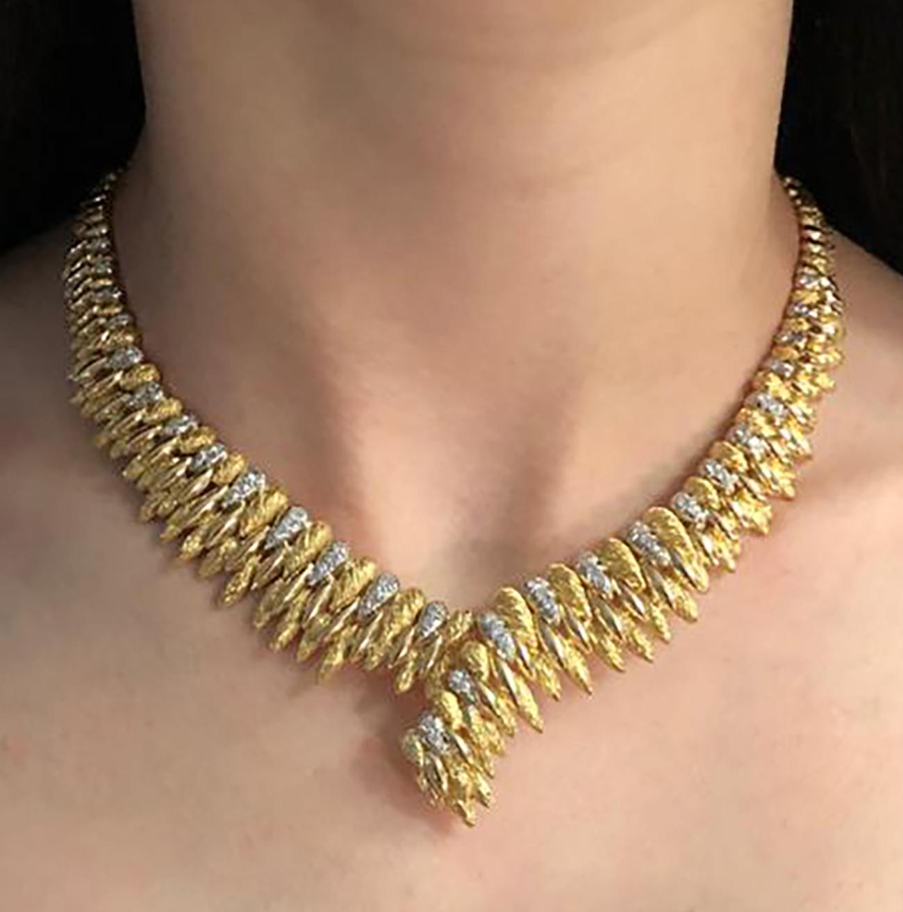 Round Cut French V-Shaped Diamond Necklace