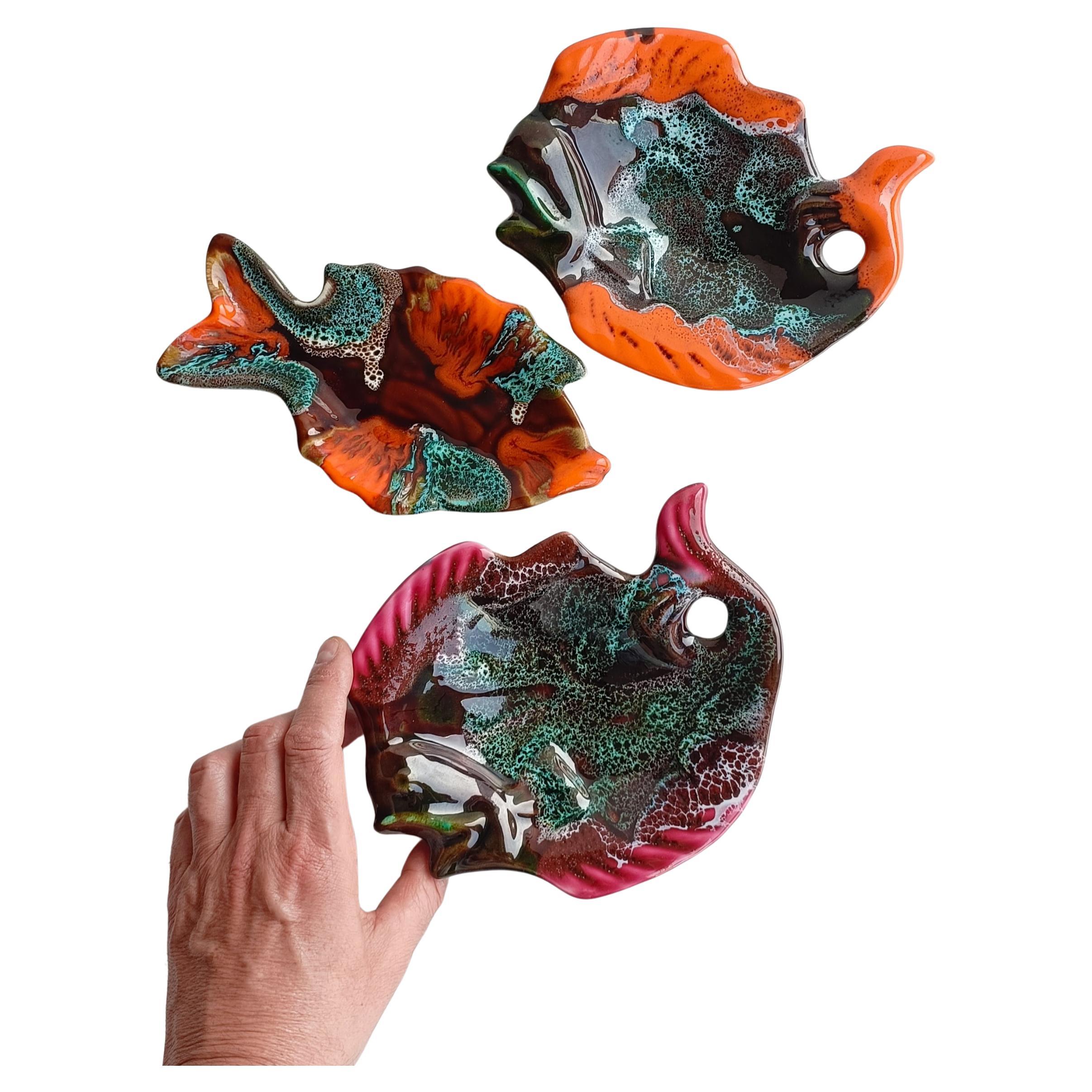 Französische Vallauris Signiert Fett Lava Vintage Keramik Fisch Tabletts, 1950er Jahre im Angebot 7