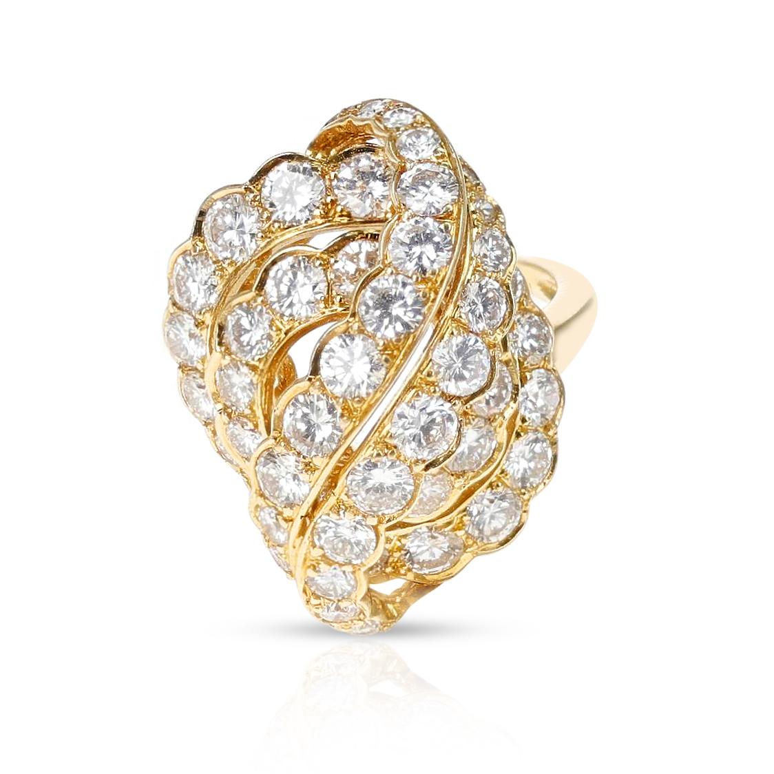 Round Cut French Van Cleef & Arpels Diamond Cocktail Ring, 18k For Sale