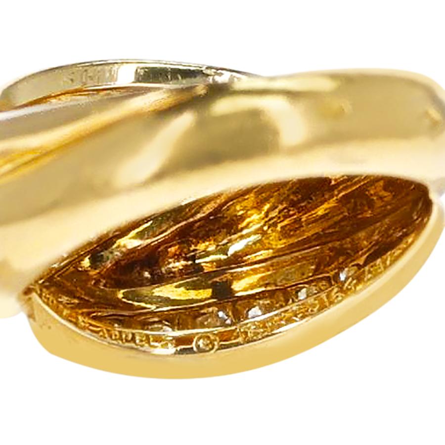 Women's or Men's French Van Cleef & Arpels Gold and Diamond Cocktail Ring For Sale