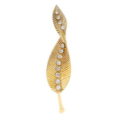 French Van Cleef & Arpels Leaf Brooch Pin with Diamonds, 18 Karat Yellow Gold