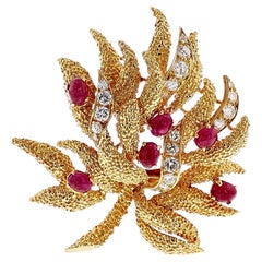 French Van Cleef & Arpels Péry et Fils Gold, Diamond & Ruby Cabochon Brooch 18k