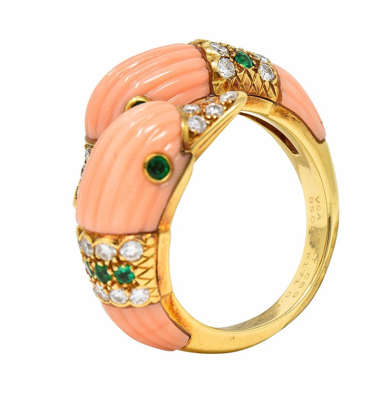 French Van Cleef & Arpels Pink Coral Emerald Diamond 18 Karat Gold Duck Ring For Sale 5