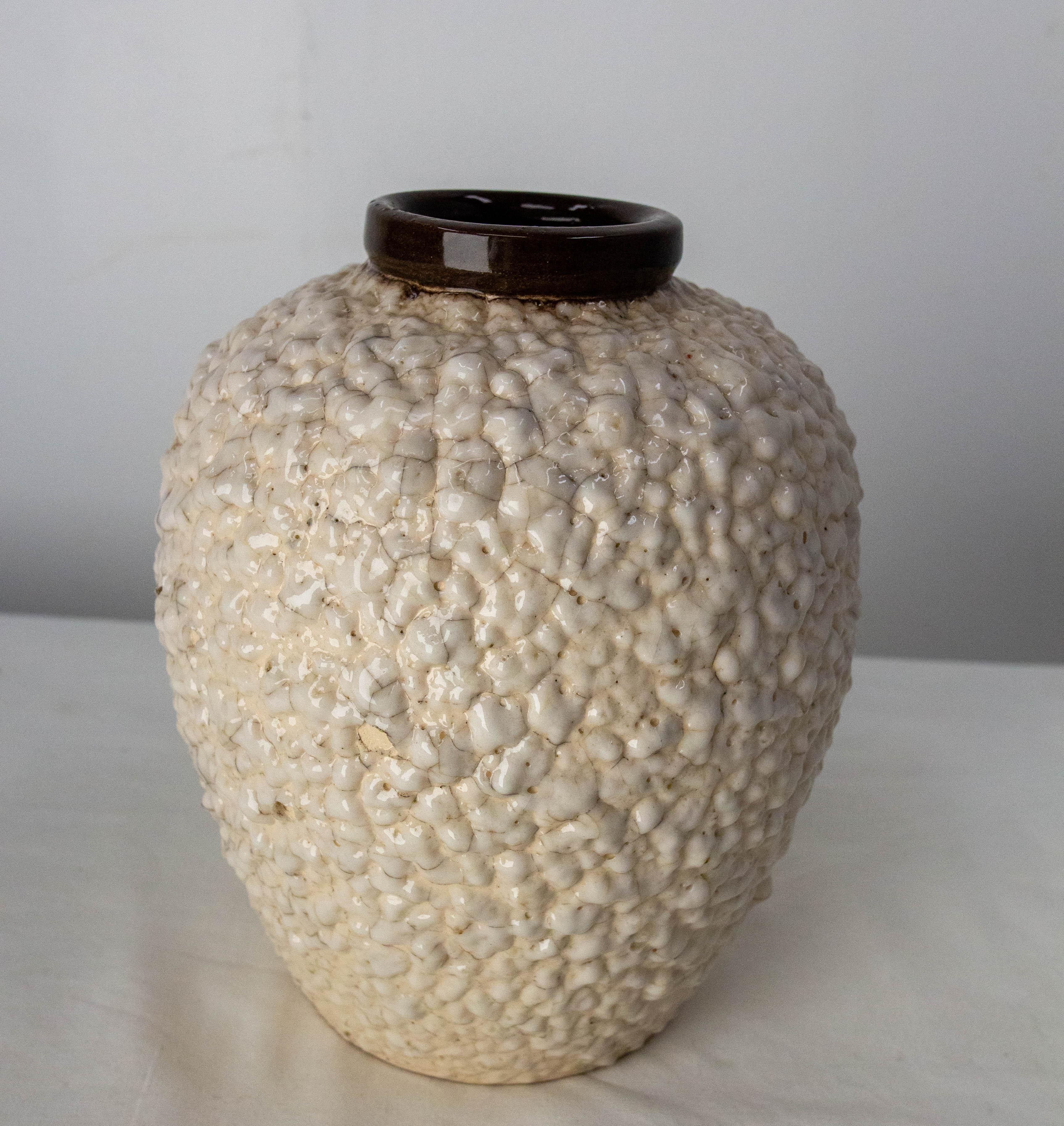 Francese Vaso francese stile Jean Besnard con smalto croccante, circa 1940 in vendita
