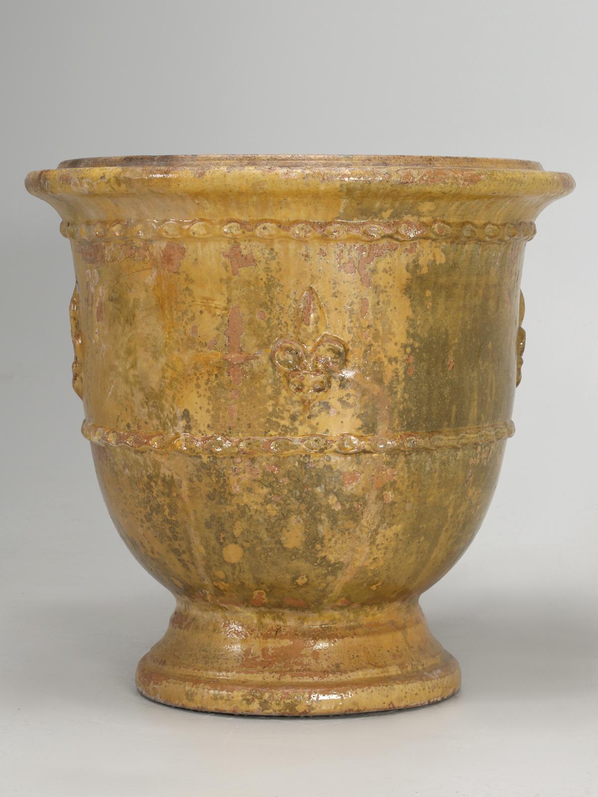 French Vase or Pot from Anduze, France (Französisch)