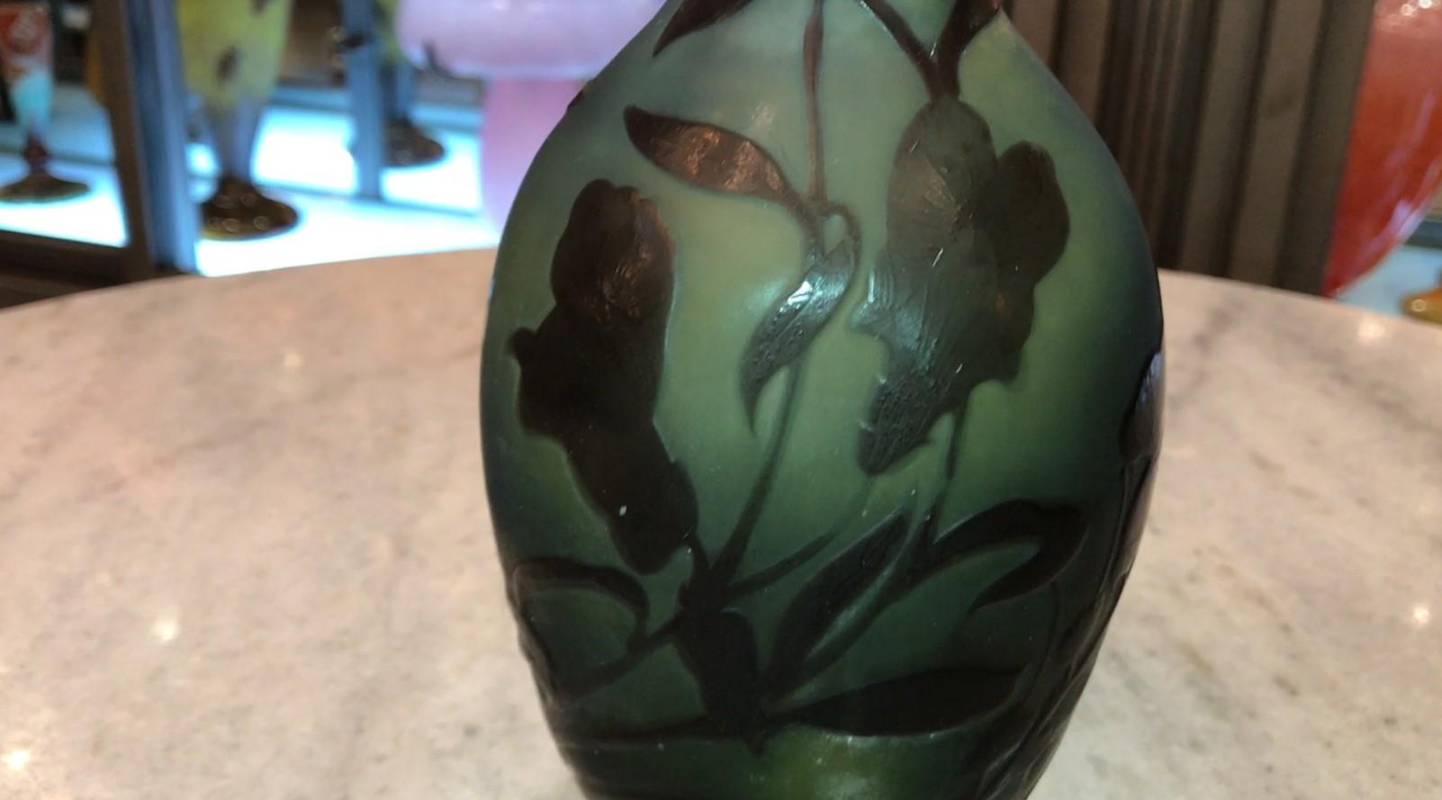  French Vase, Sign: Gallé, Style: Jugendstil, Art Nouveau, Liberty For Sale 6