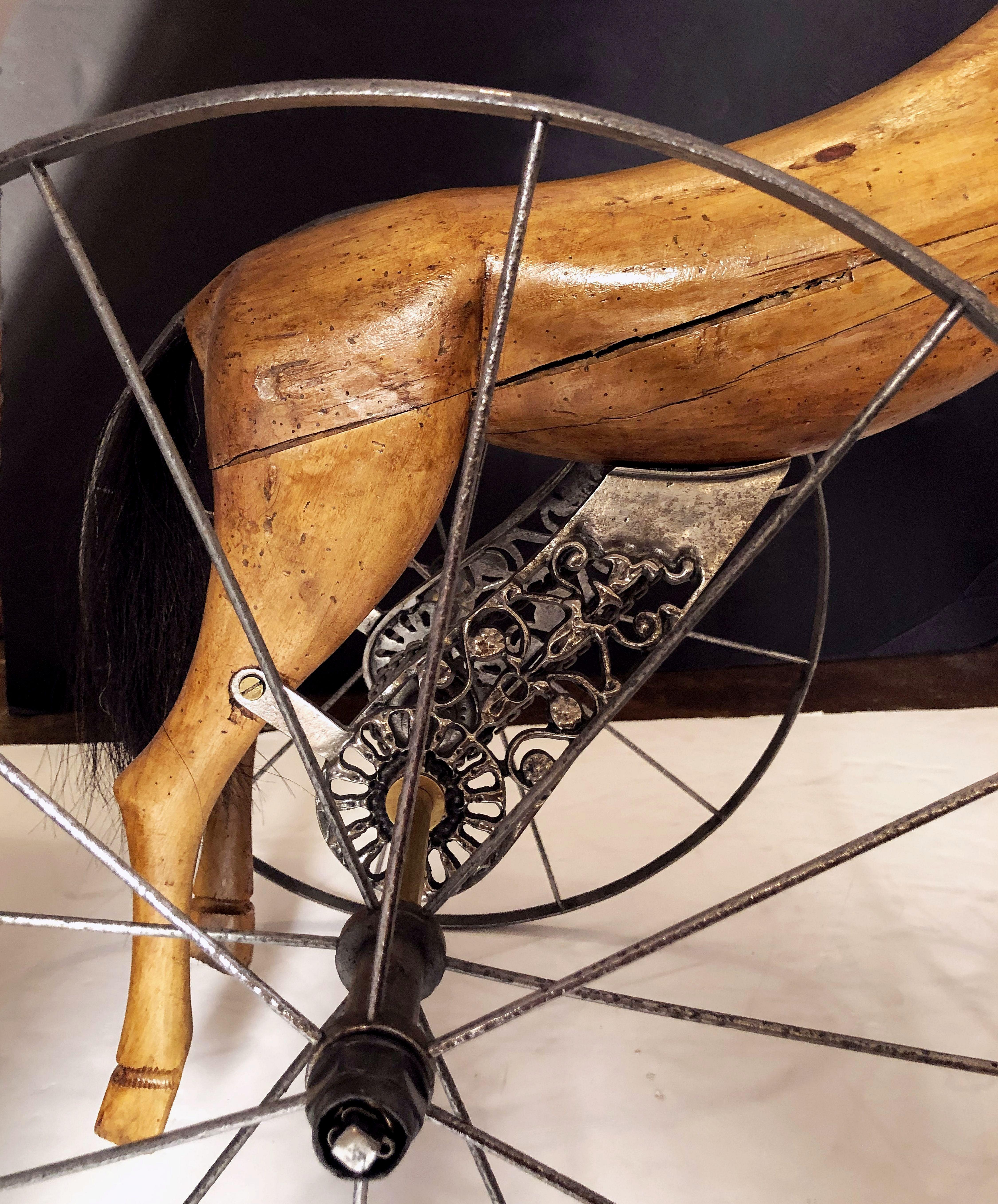 Französisches Velocipede oder Kinderpferd Tricycle aus dem 19. Jahrhundert im Angebot 12