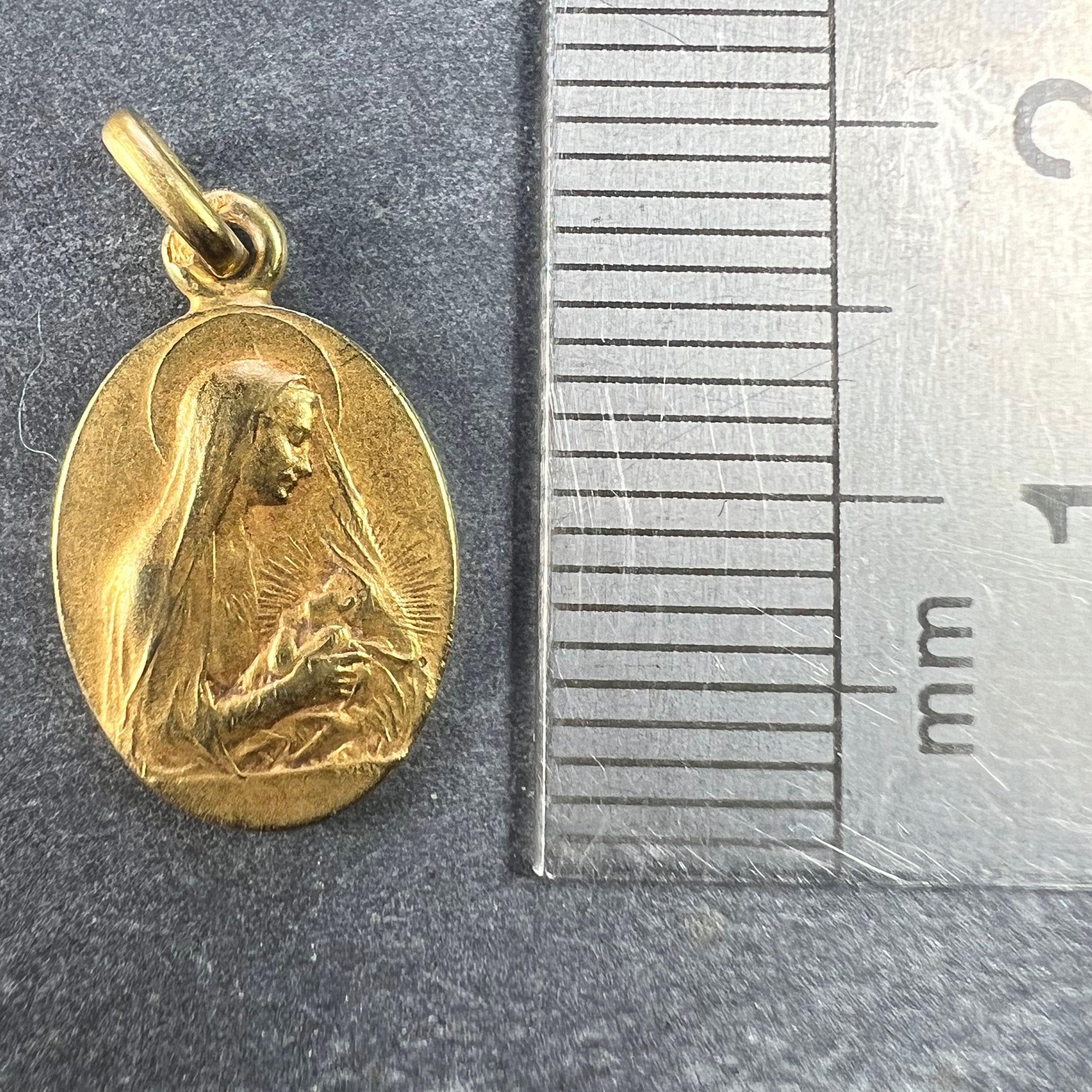 French Vern Madonna and Child 18K Yellow Gold Charm Pendant For Sale 6
