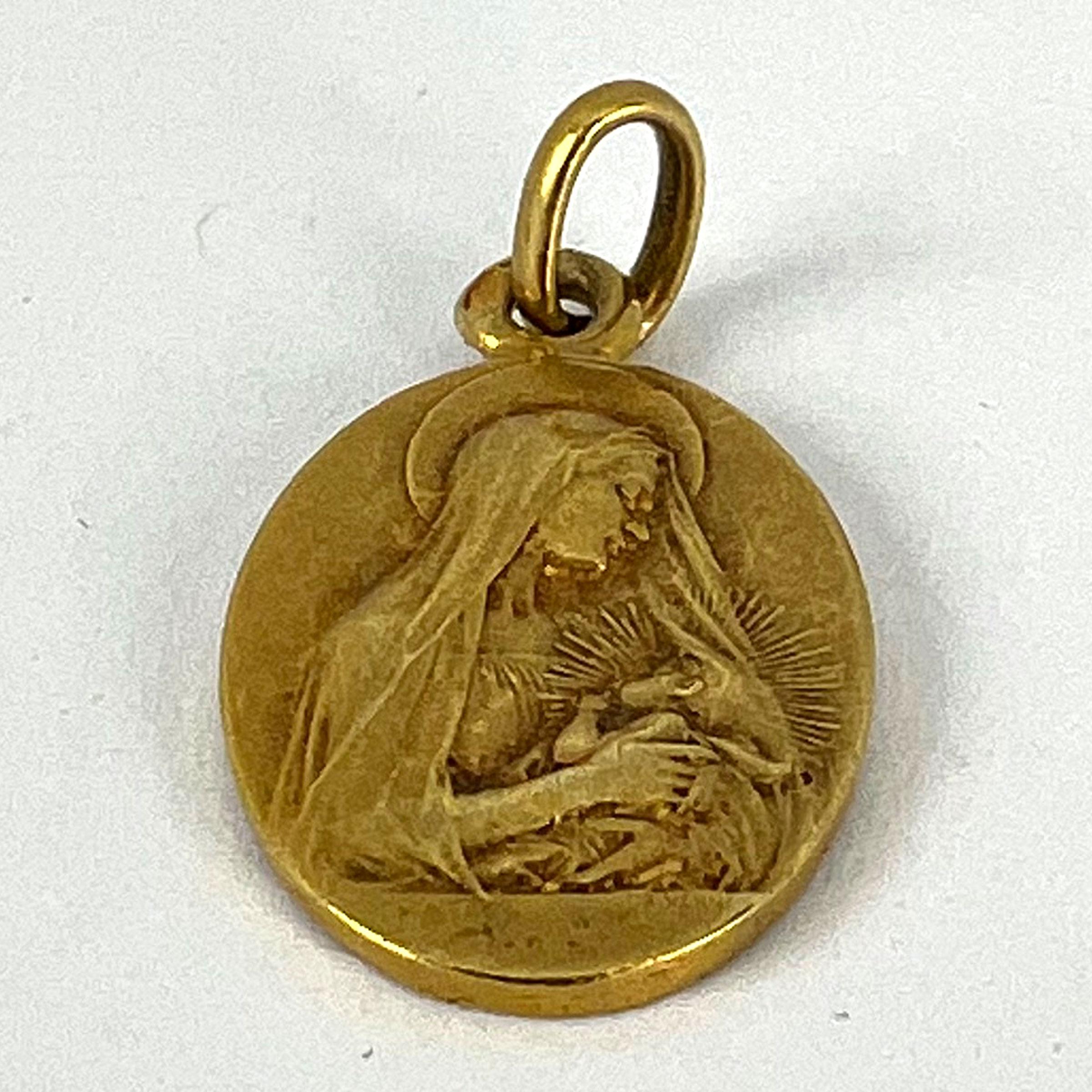 French Vern Madonna and Child 18K Yellow Gold Charm Pendant For Sale 10