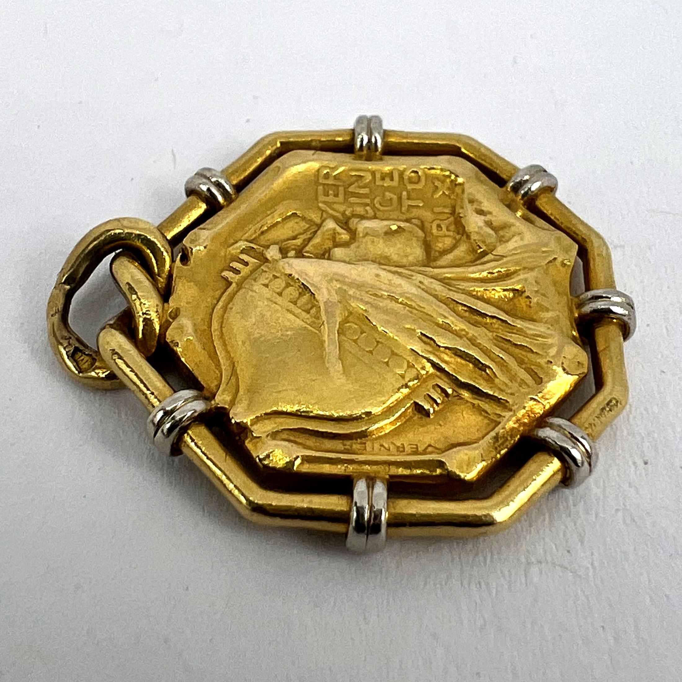 Ciondolo con charme in oro giallo bianco 18 carati con vertigo francese Vercingetorige Gallia in vendita 9