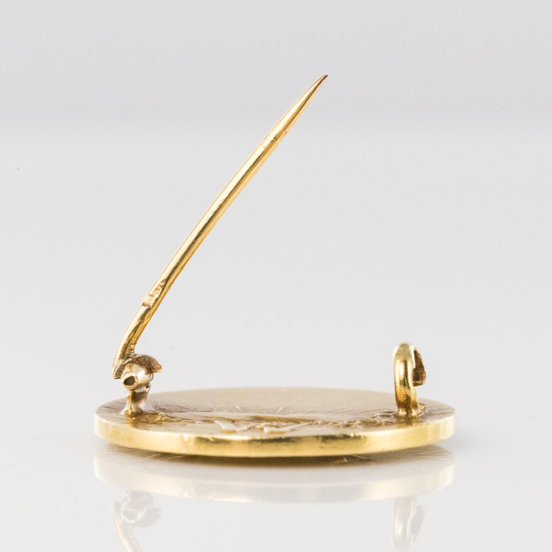 French Vernon Art Nouveau 18 Karat Yellow Gold Virgin Diamonds Halo Brooch 10