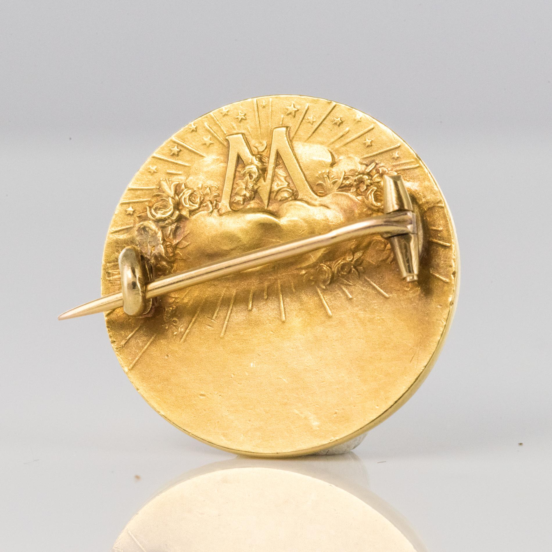 Women's French Vernon Art Nouveau 18 Karat Yellow Gold Virgin Diamonds Halo Brooch