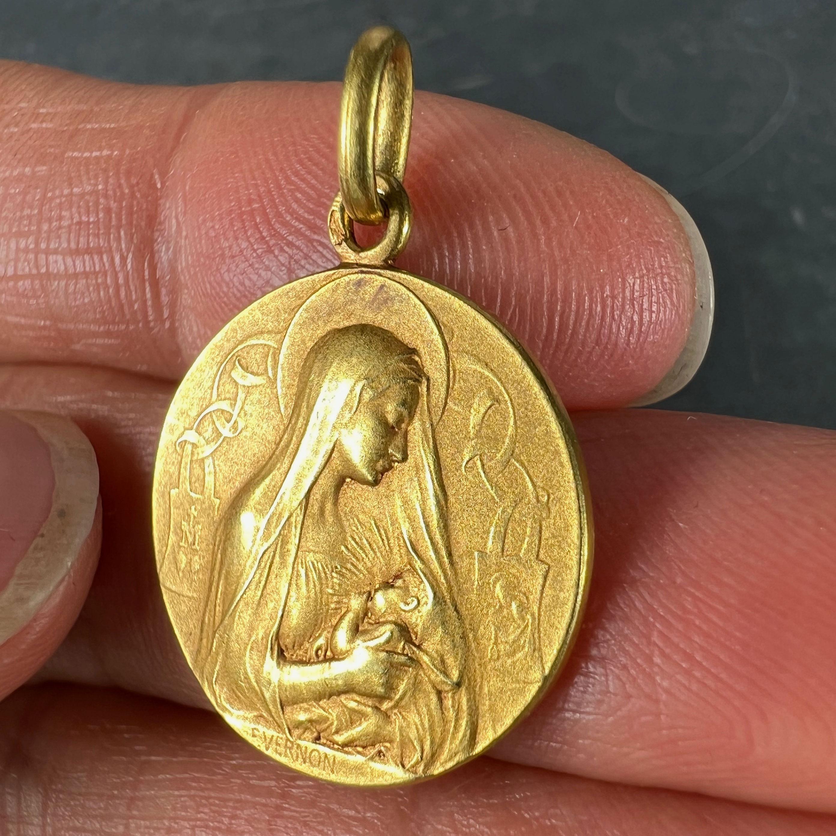 French Vernon Madonna and Child Sacred Heart 18K Yellow Gold Medal Pendant 2