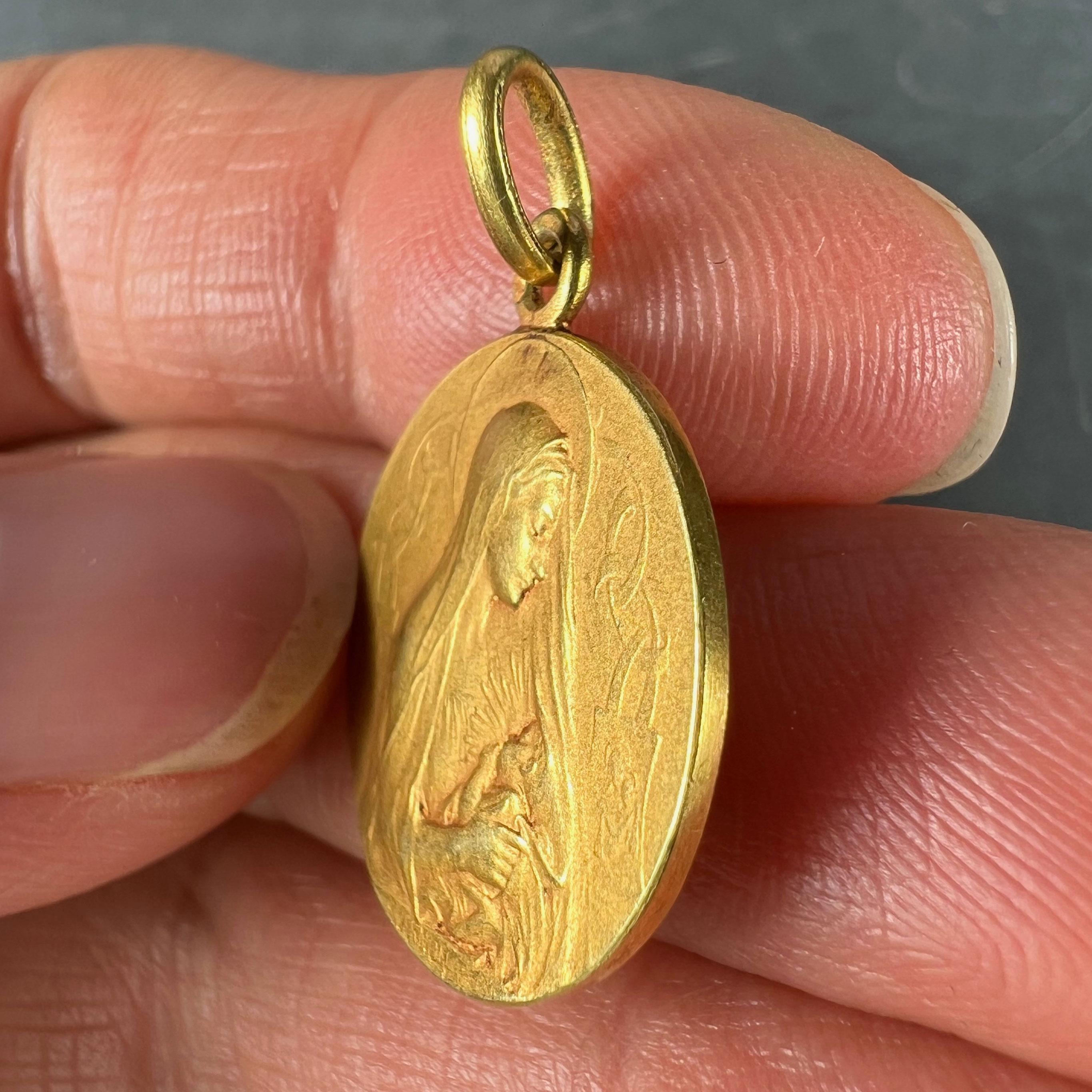 French Vernon Madonna and Child Sacred Heart 18K Yellow Gold Medal Pendant 3