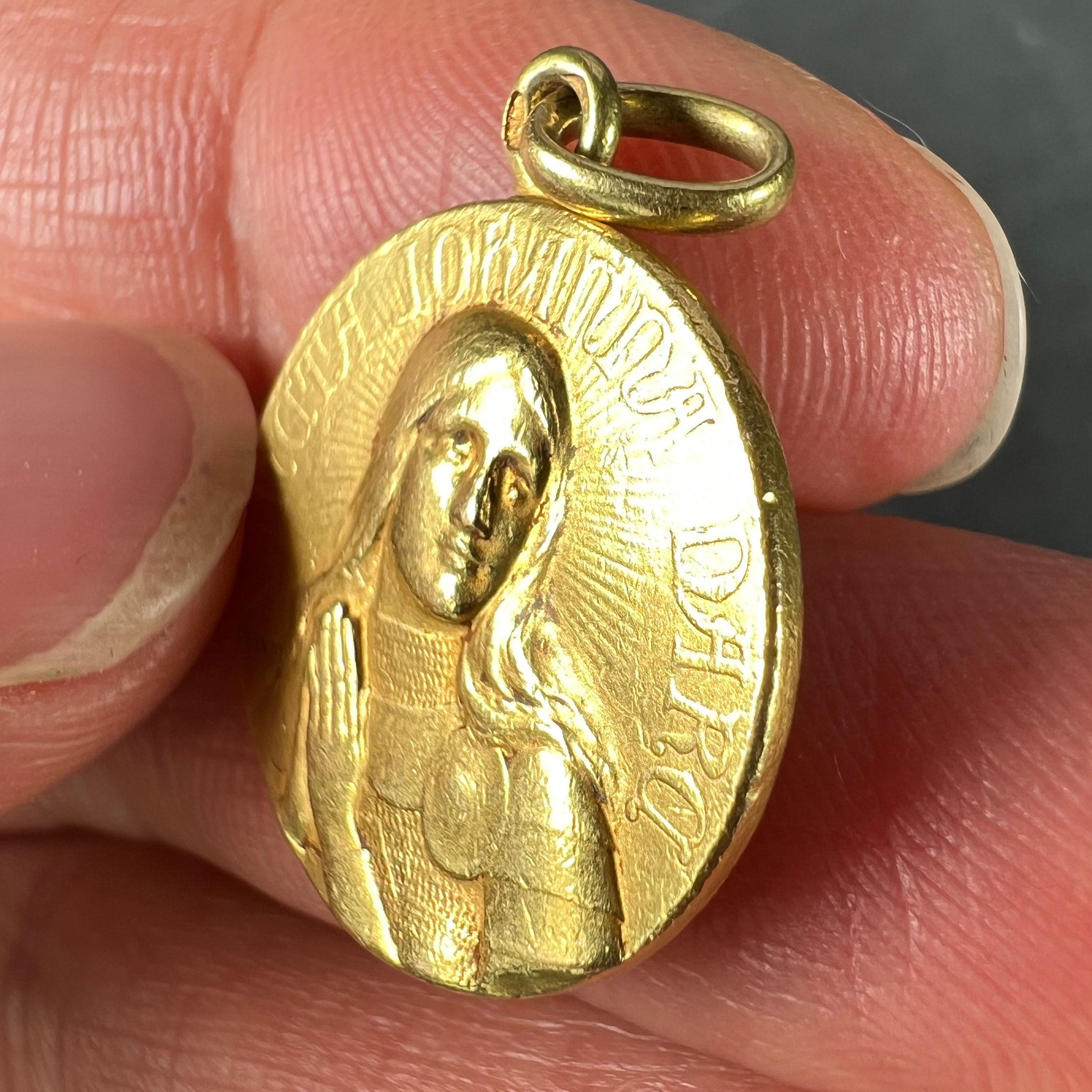 French Vernon Saint Joan of Arc 18K Yellow Gold Medal Pendant 4
