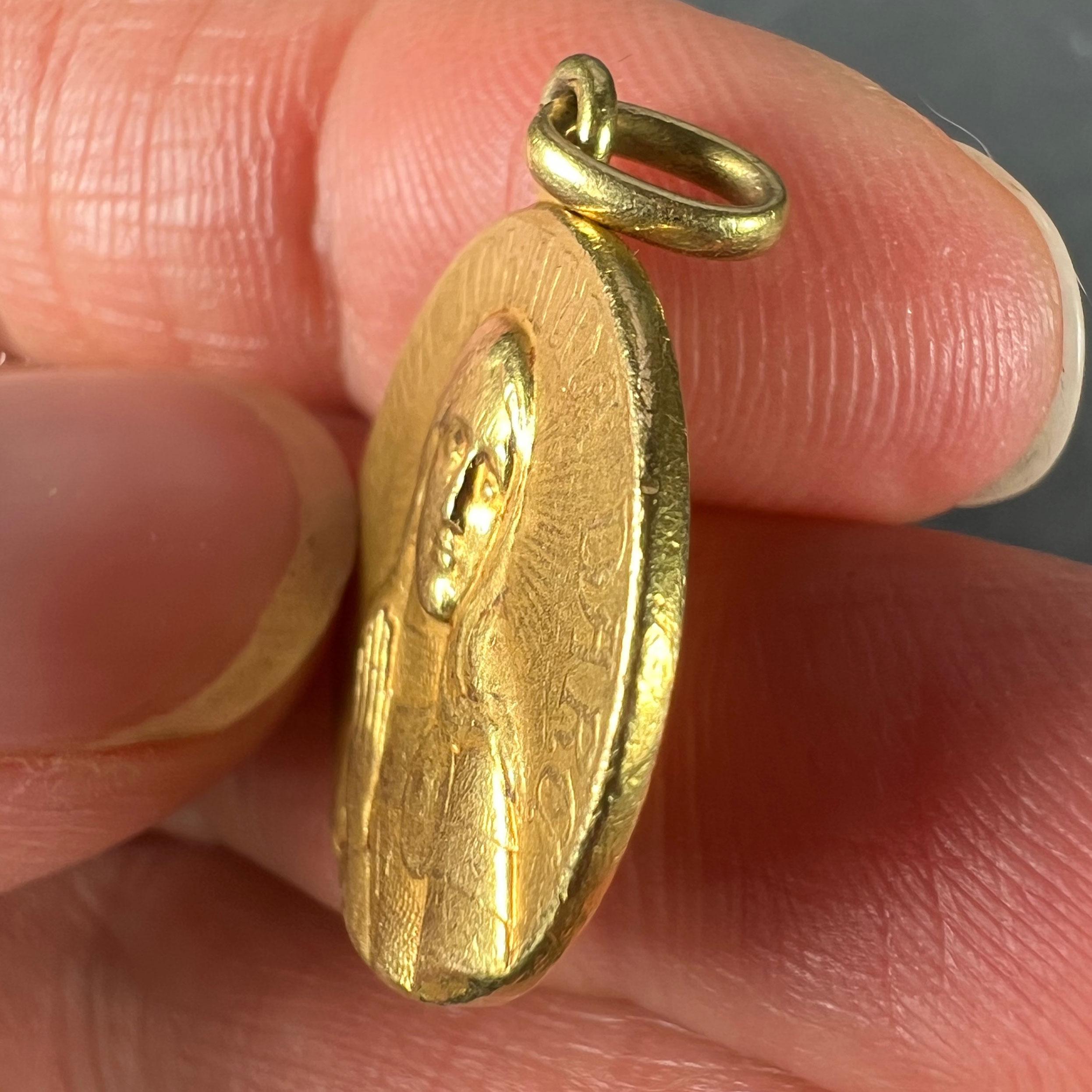 French Vernon Saint Joan of Arc 18K Yellow Gold Medal Pendant 5