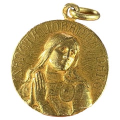 French Vernon Saint Joan of Arc 18K Yellow Gold Medal Pendant