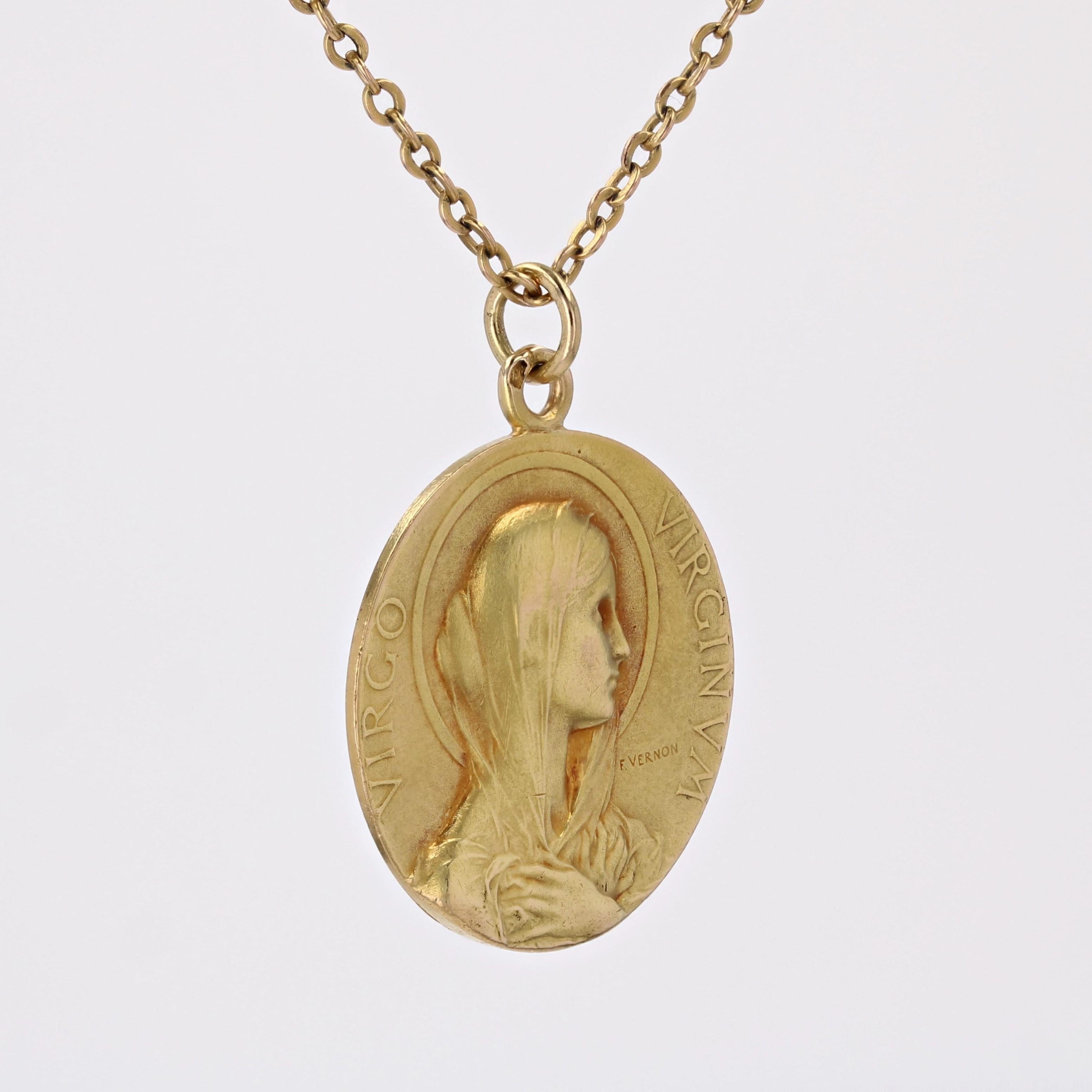 French Vernon Signed 18 Karat Yellow Gold Virgin Medal In Good Condition In Poitiers, FR