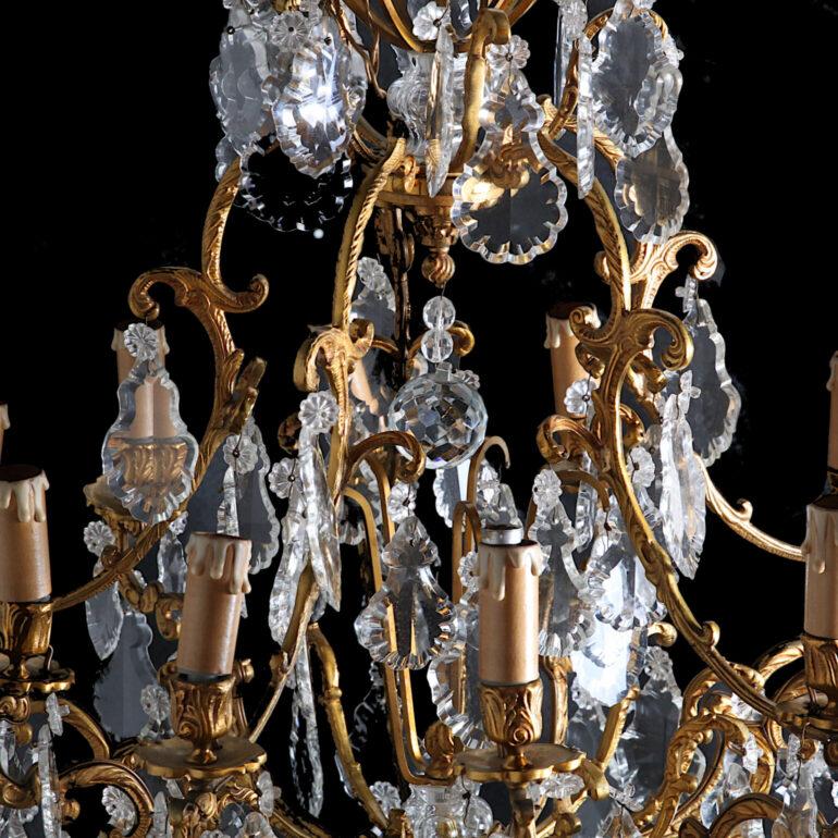 French ‘Versailles’ Chandelier In Good Condition In Vancouver, British Columbia