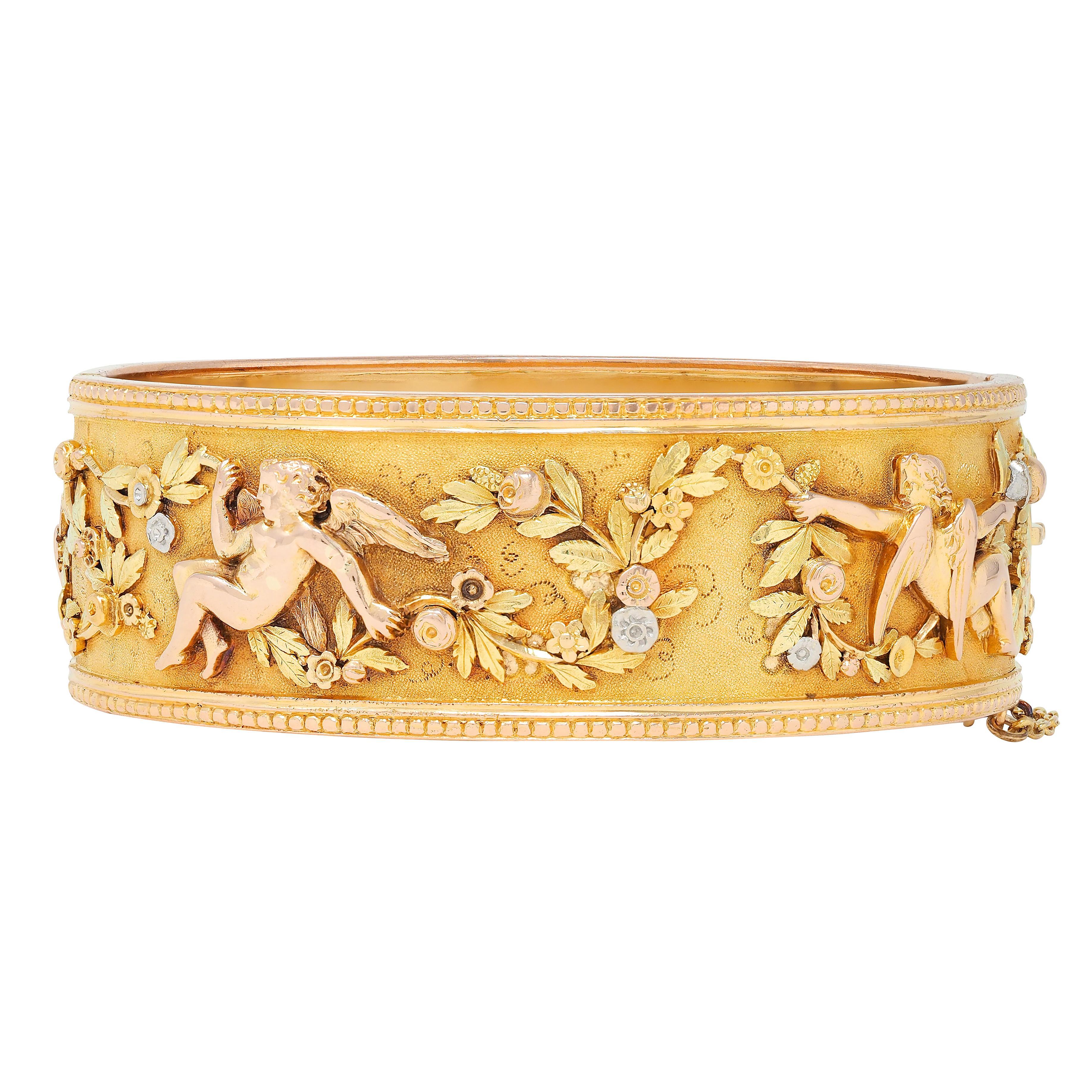 Pulsera Victoriana Francesa de Oro Multitono de 18 Kilates con Querubín Floral Antiguo en venta