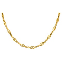 French Victorian 18 Karat Yellow Gold Floral Navette Link Antique Chain Necklace