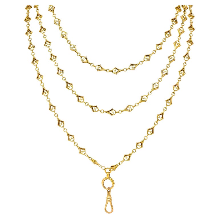 French Victorian 18 Karat Yellow Gold Heart Antique Chain Necklace For