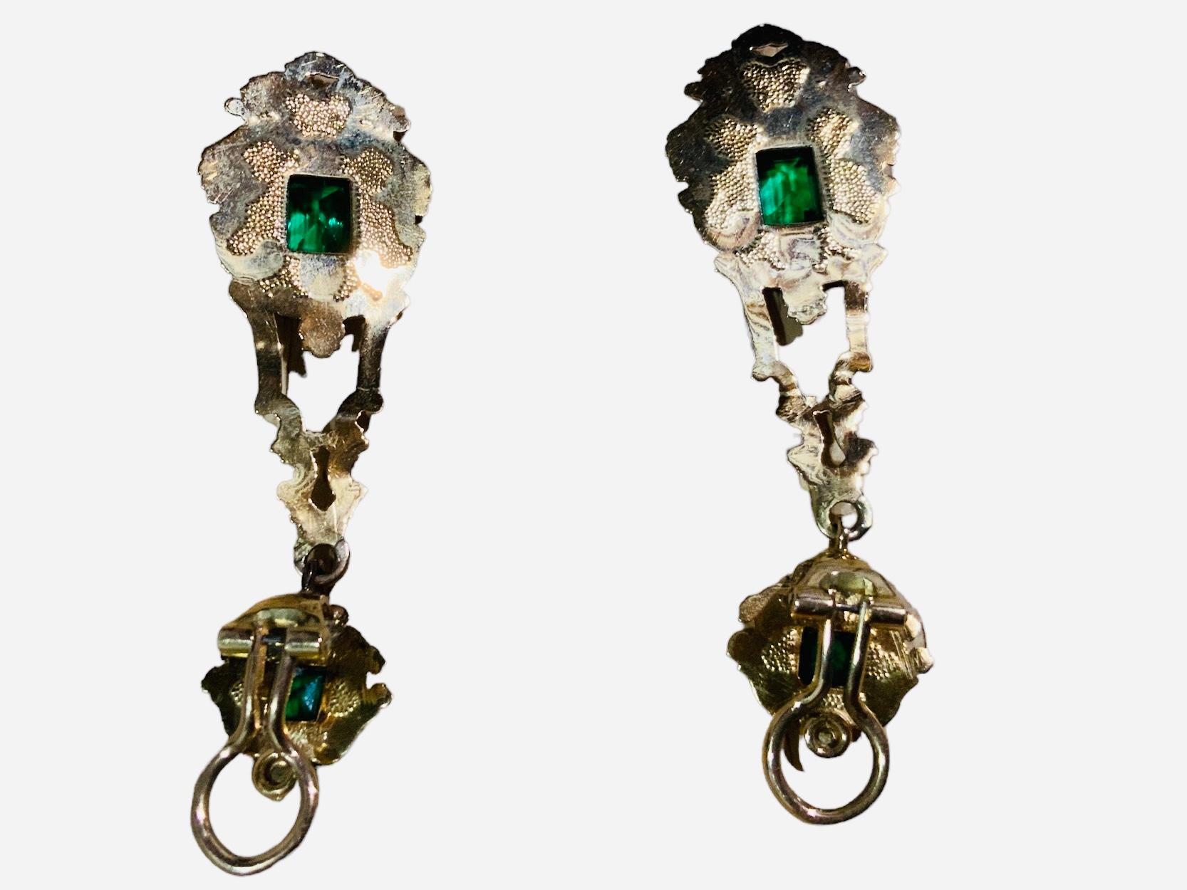 French Victorian 18K Gold Green Glass Pair Of Drop Earrings  For Sale 6