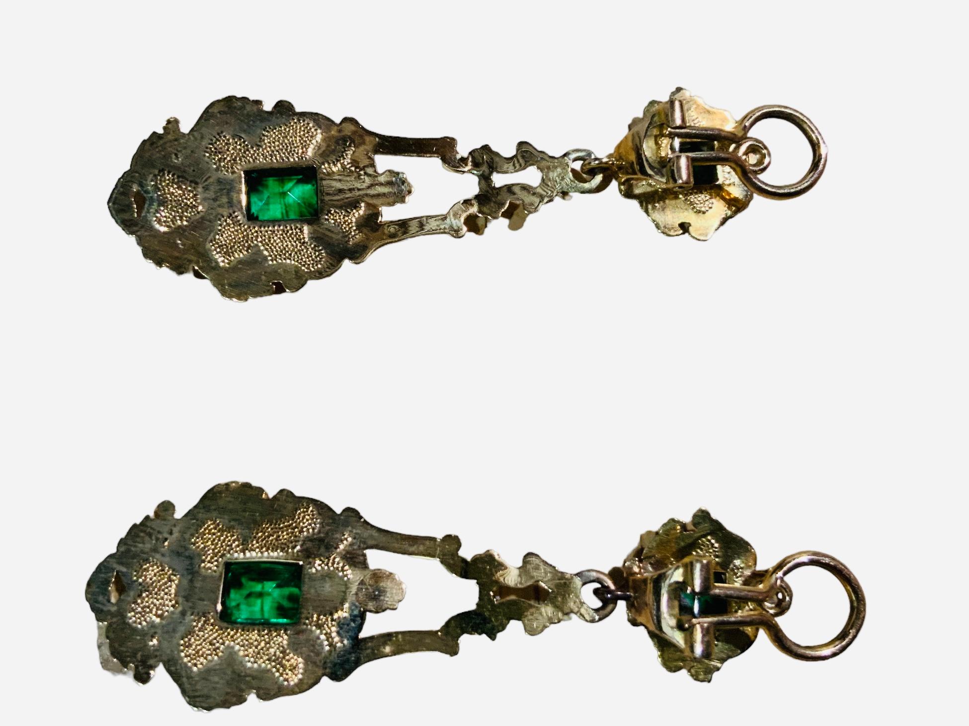 French Victorian 18K Gold Green Glass Pair Of Drop Earrings  For Sale 5