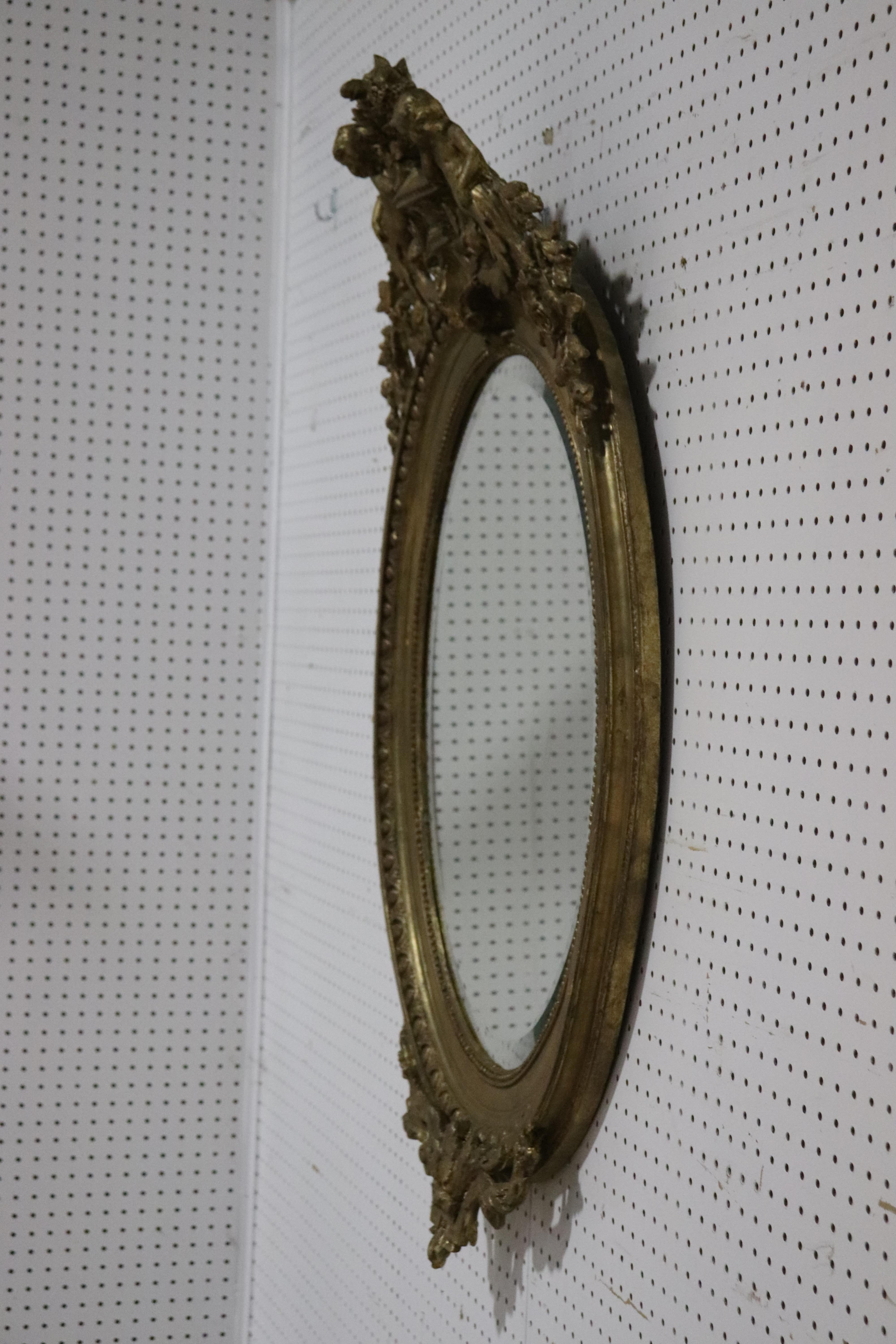 Miroir ovale en forme de chérubin Putti doré, circa 1890 en vente 5