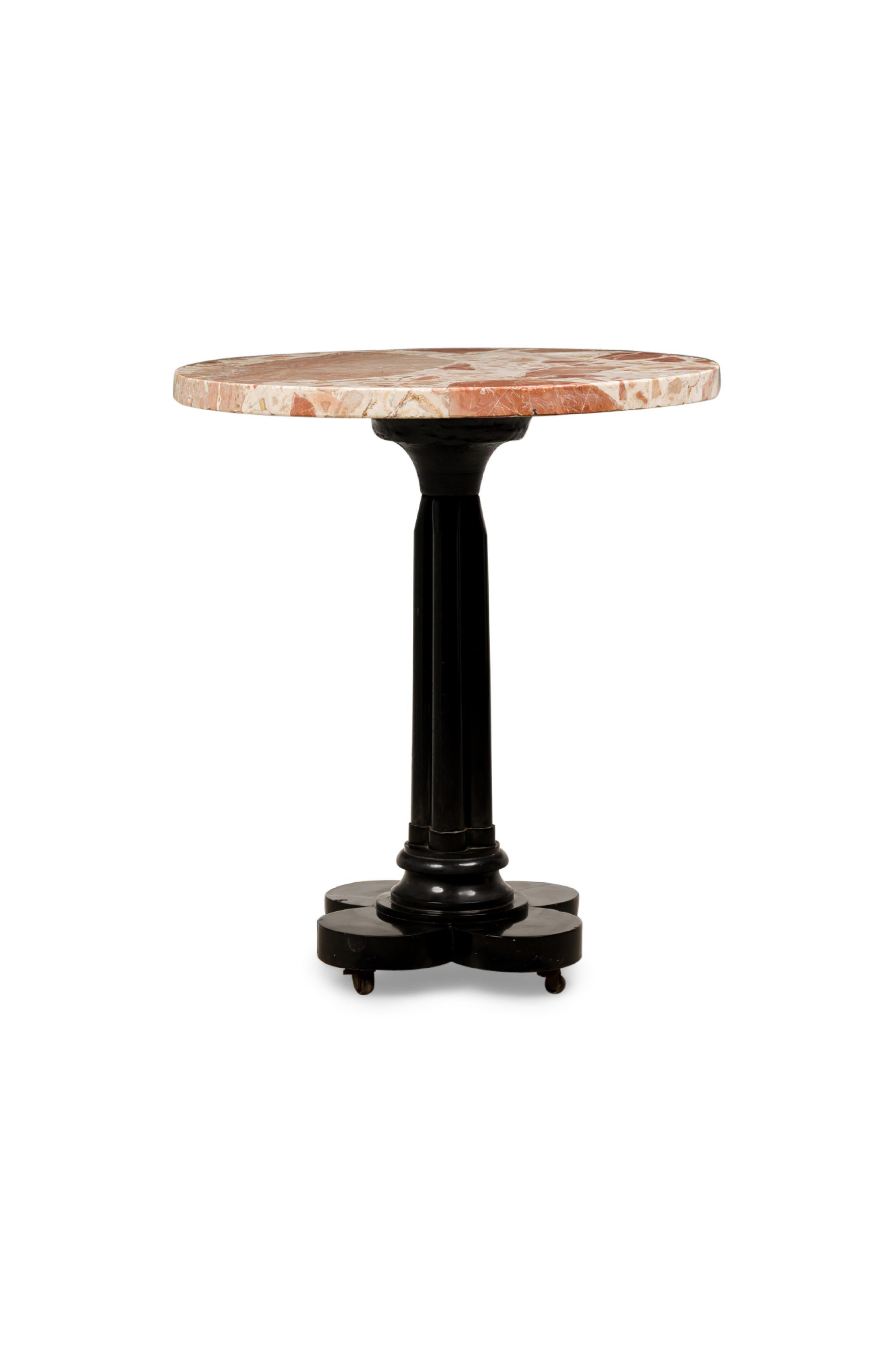 Mesa auxiliar Victoriana Francesa Floral de Mármol Negro Victoriano en venta