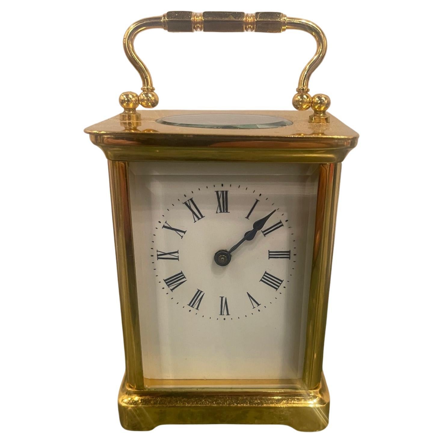 Reloj de carruaje victoriano francés de latón, finales del siglo XIX