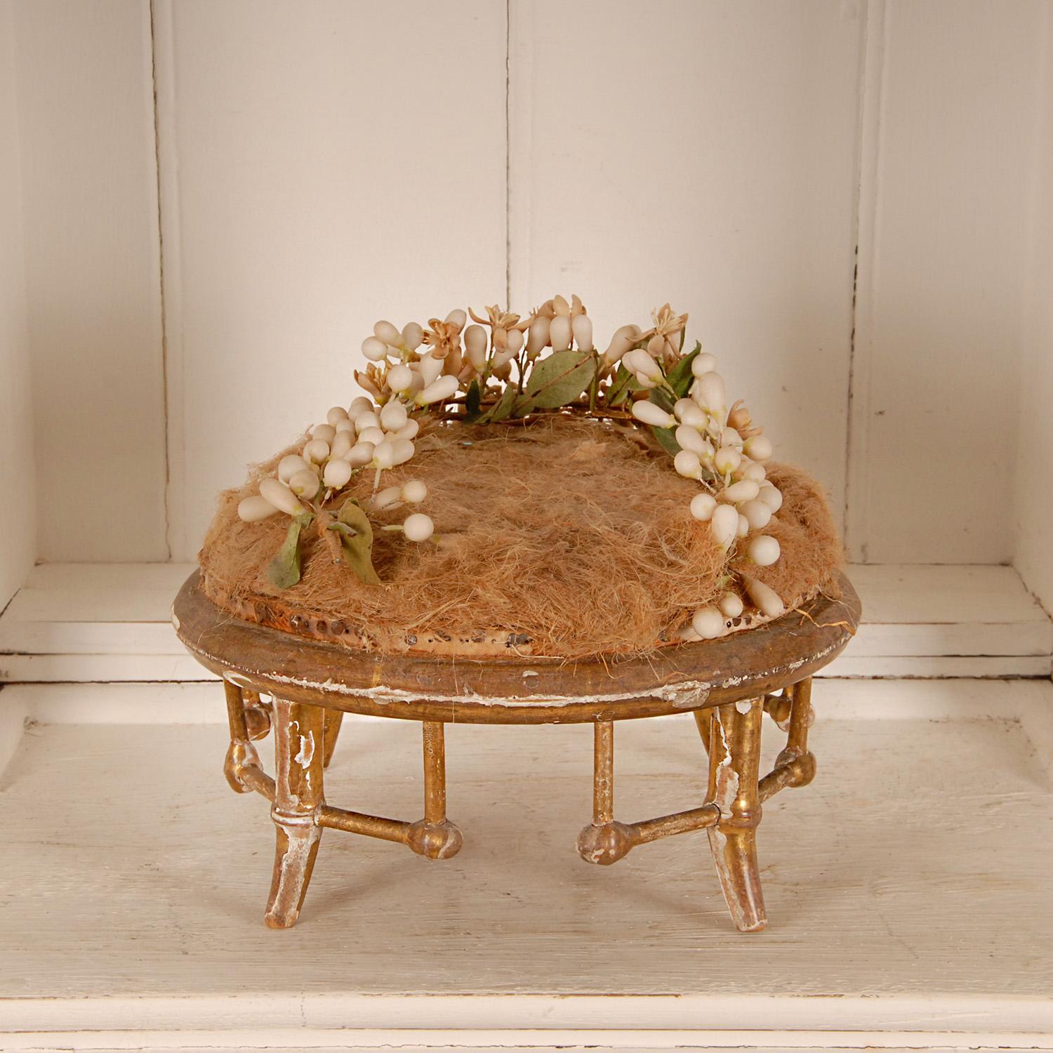 French Victorian Bridal Wedding Crown Handmade Tiara on Giltwood Console Stand In Good Condition For Sale In Wommelgem, VAN