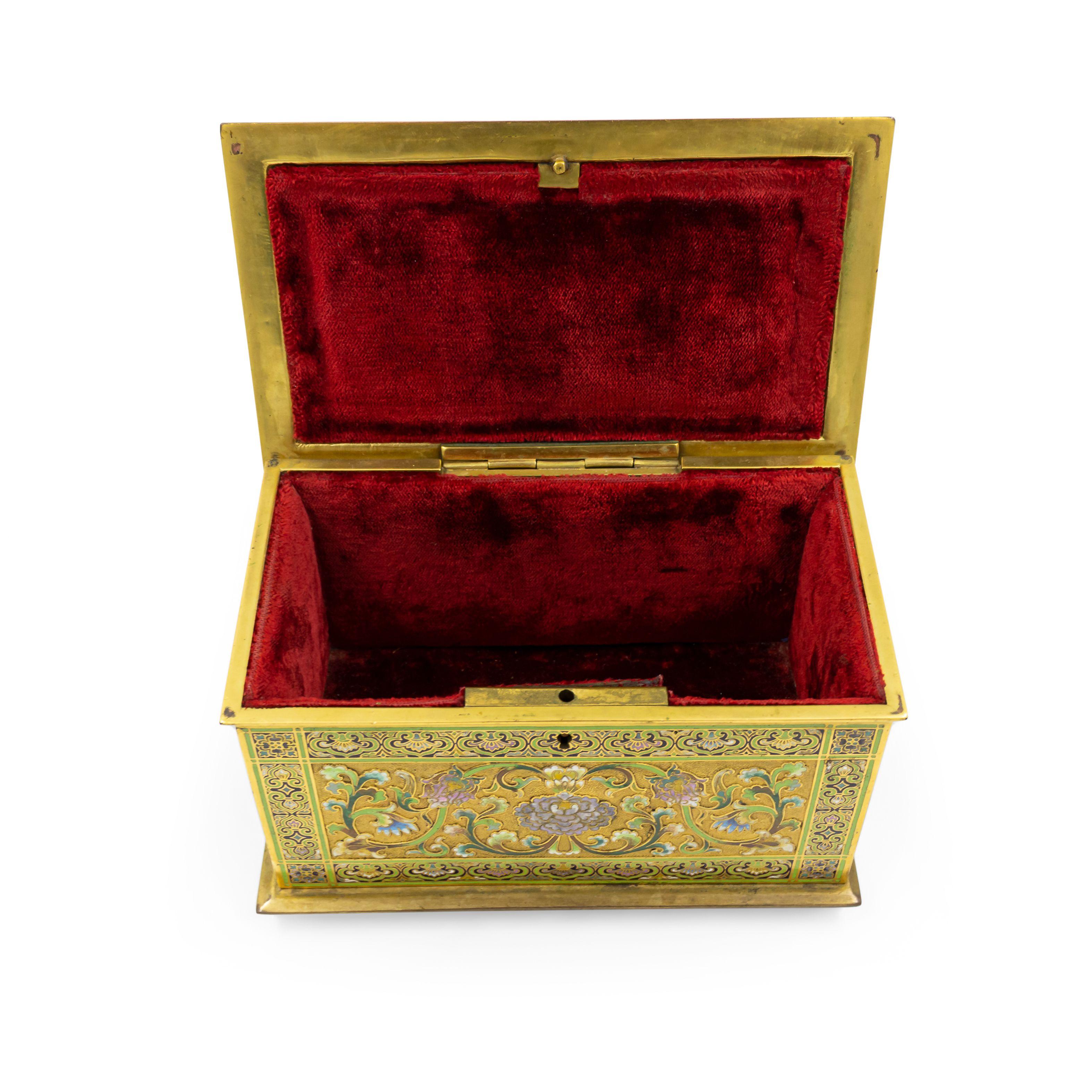 Viktorianische Schachtel aus Bronze und Emaille im viktorianischen Stil im Angebot 3