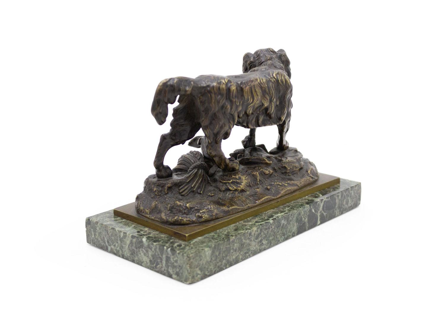 Figura de perro victoriana francesa de bronce siglo XIX en venta