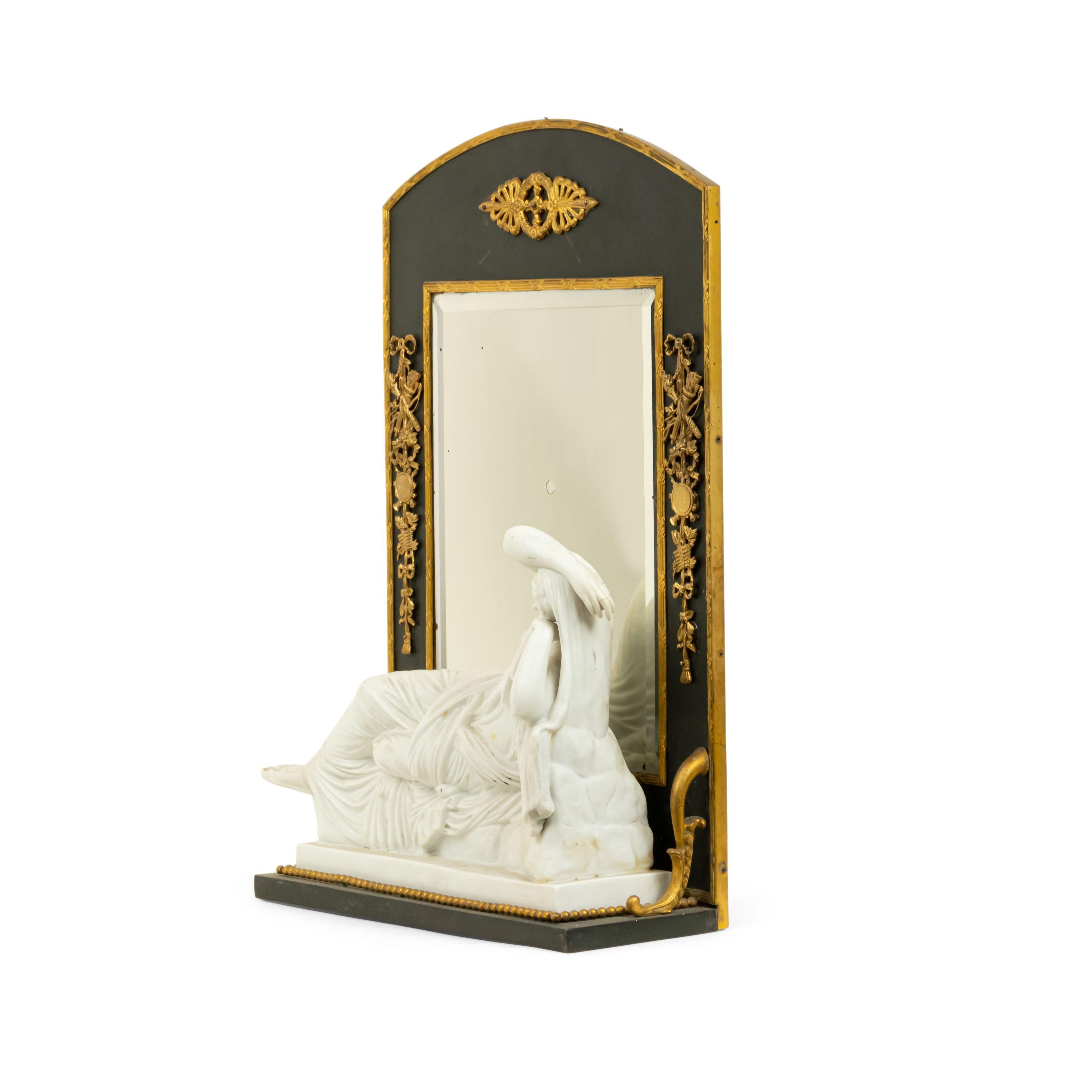 Viktorianischer viktorianischer Bronze-Schminktisch mit Doré-Besatz, Spiegel im Angebot 3