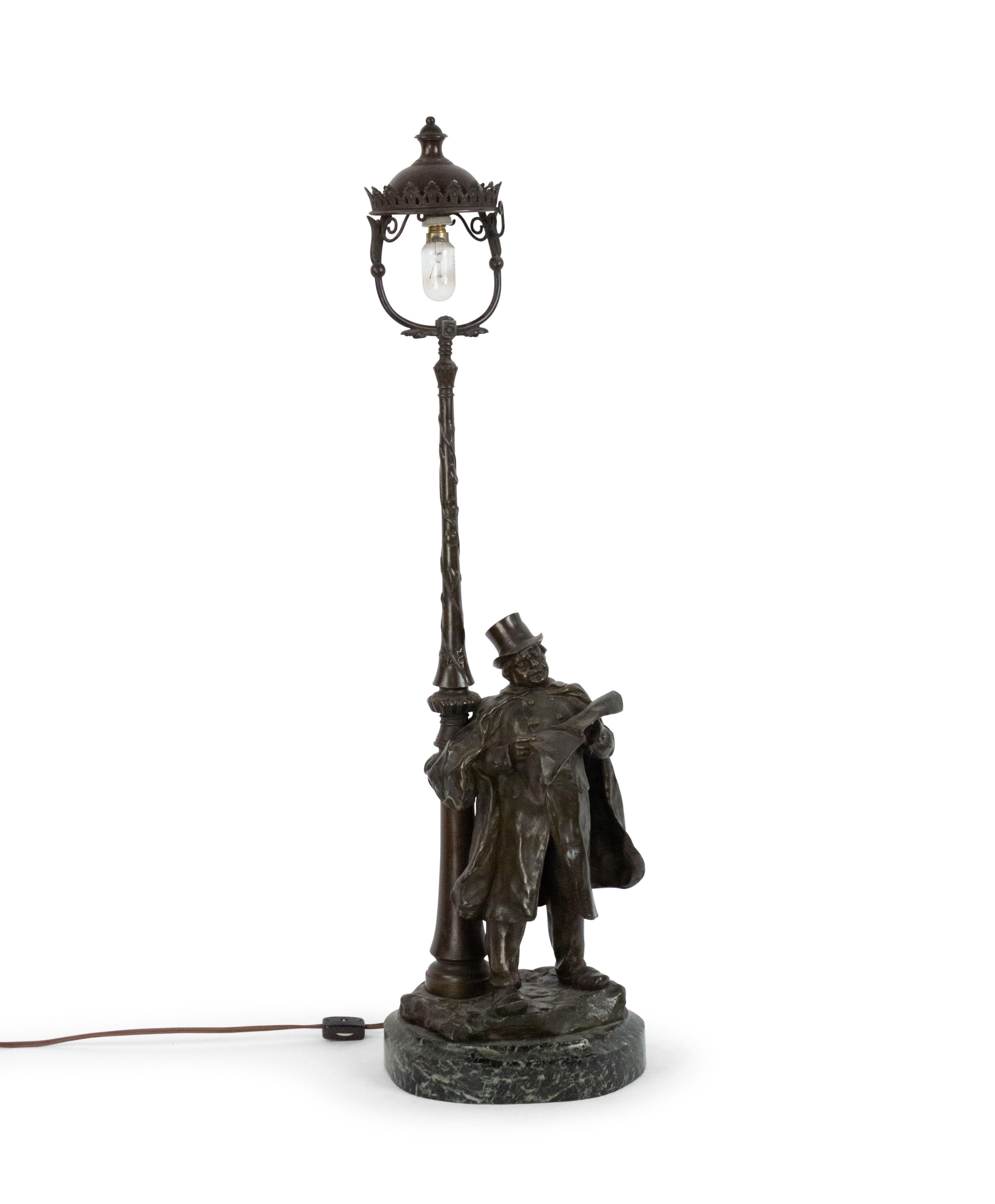 French Victorian Bronze Figural Table Lamp In Good Condition For Sale In New York, NY