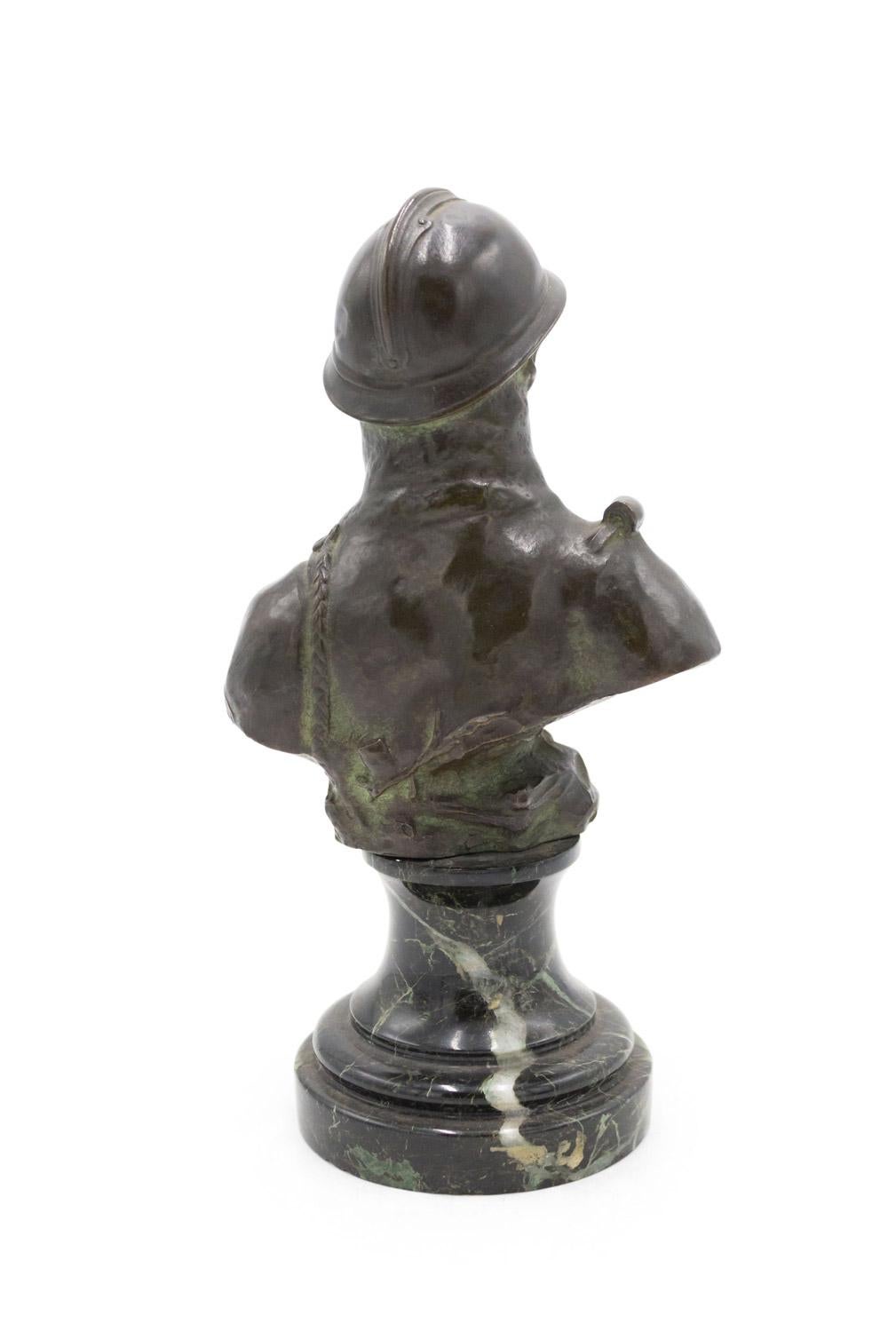 Busto di soldato francese vittoriano in bronzo In condizioni buone in vendita a Queens, NY