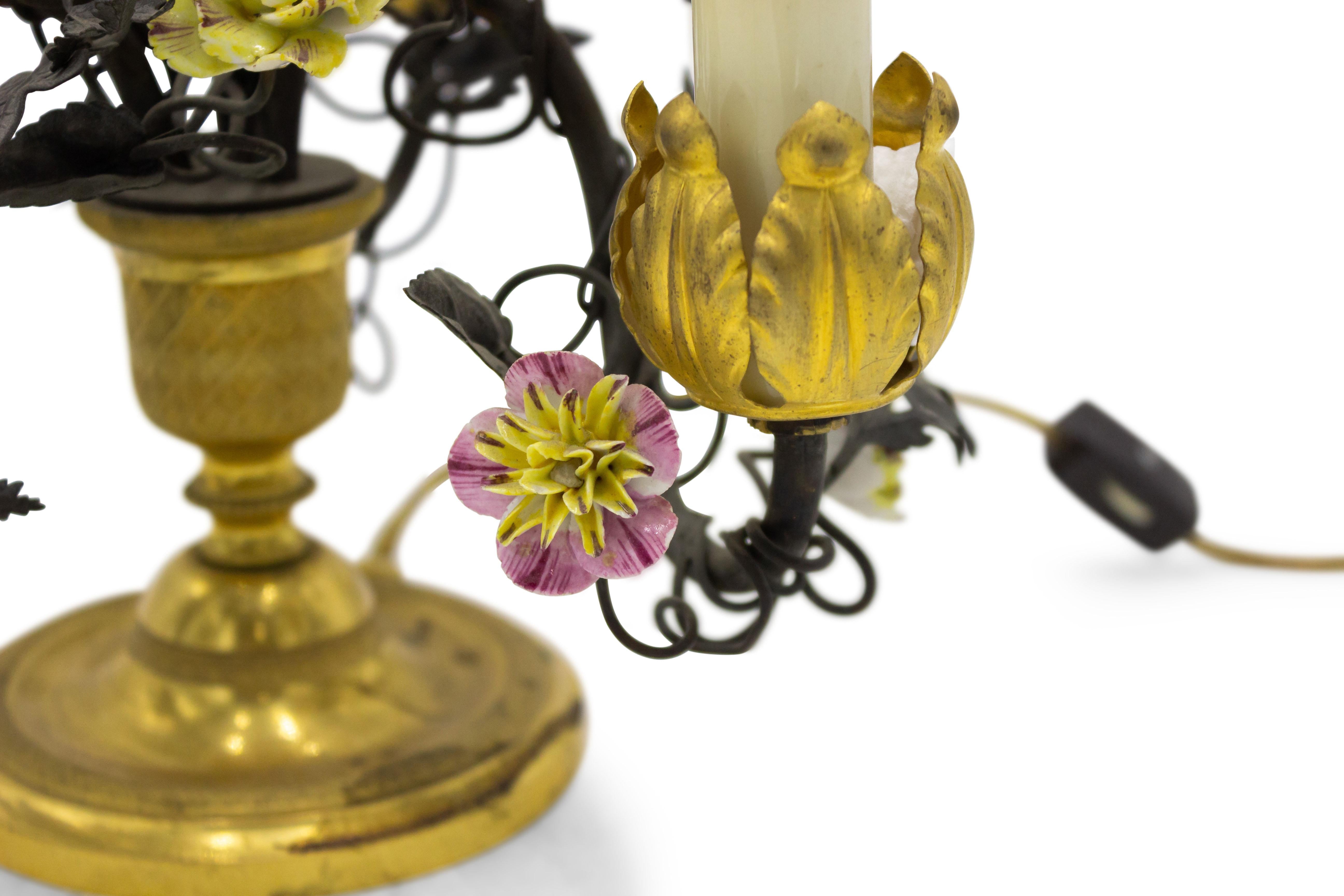French Victorian Bronze Table Lamps with Porcelain Flowers For Sale 2