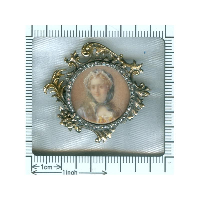 French Victorian Brooch Painted Miniature of Madame de Pompadour in Gold Frame 4