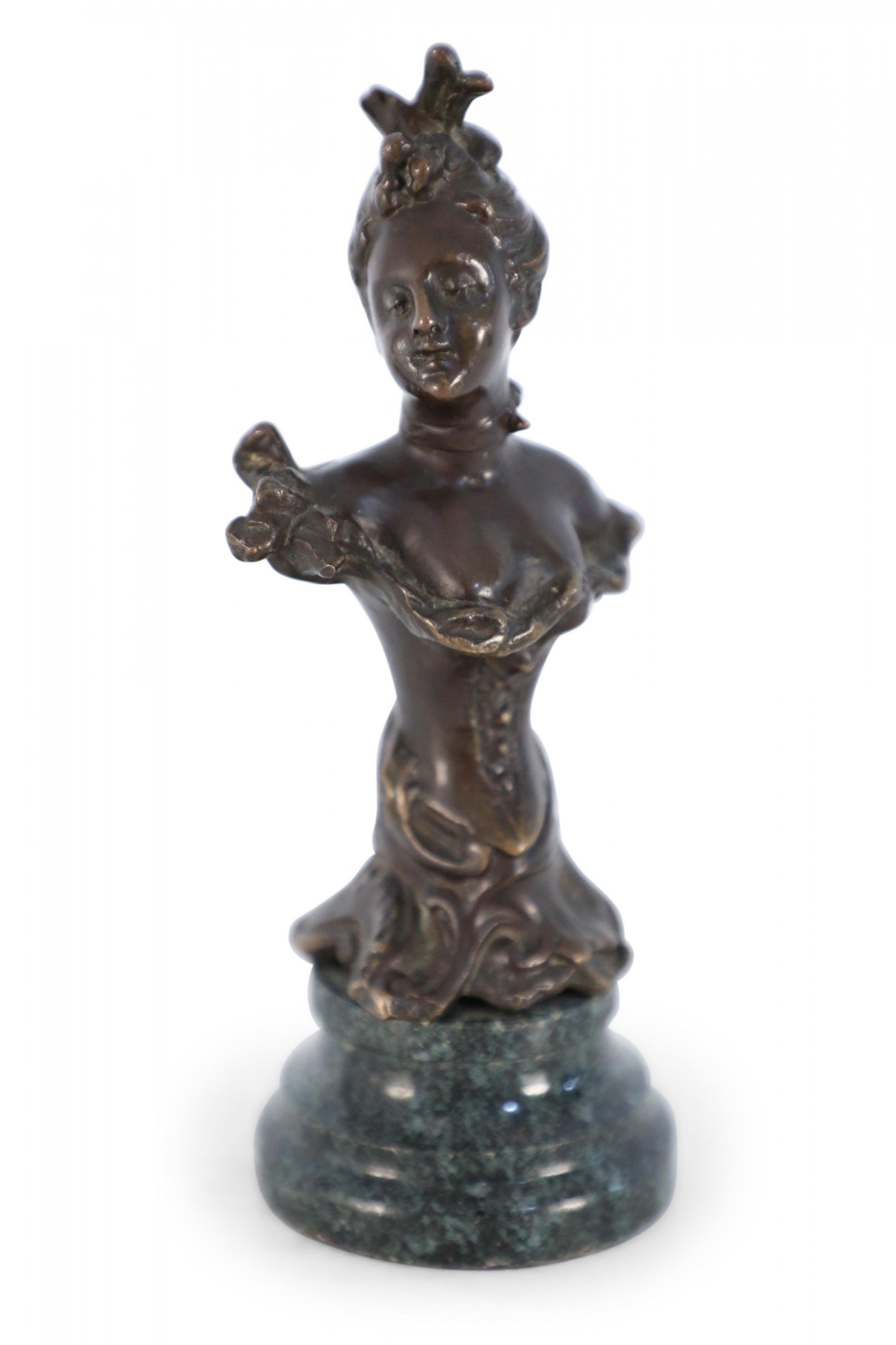French Victorian Bust form Bronze and Marble Paperweight For Sale 1