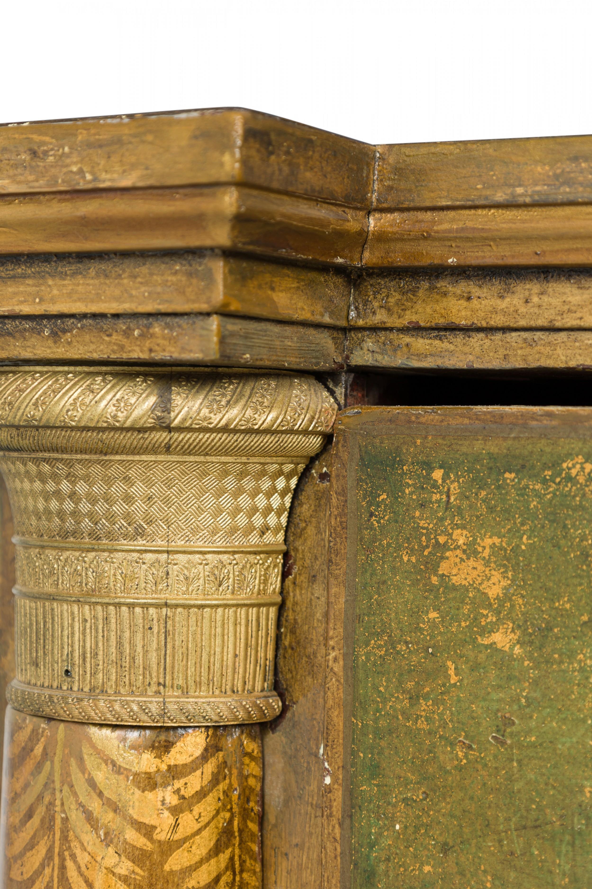 French Victorian Chinoiserie Gilt, Painted, and Lacquered 6-Drawer Chest Dresser For Sale 8