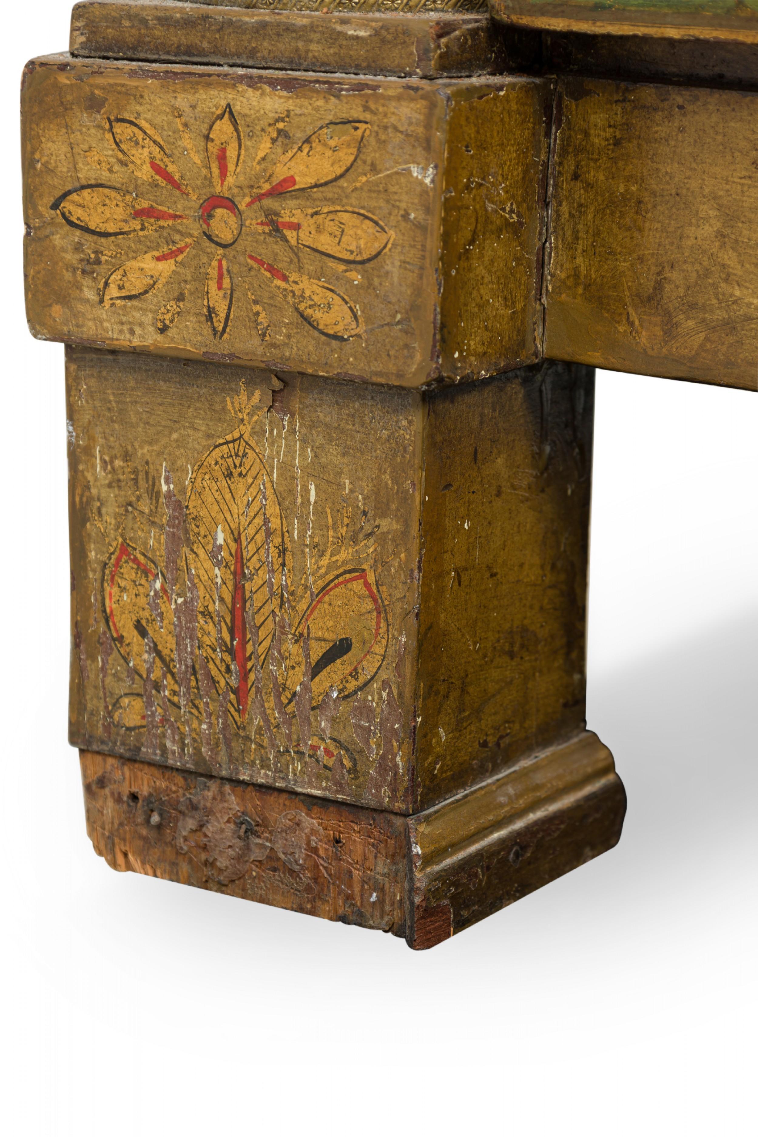 French Victorian Chinoiserie Gilt, Painted, and Lacquered 6-Drawer Chest Dresser For Sale 9